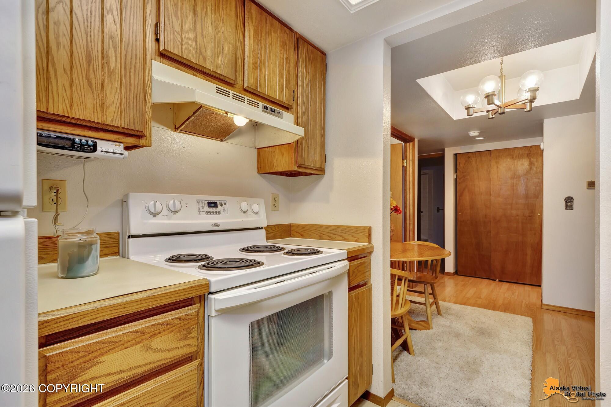 7202 Foxridge Circle #12-a Property Photo 8