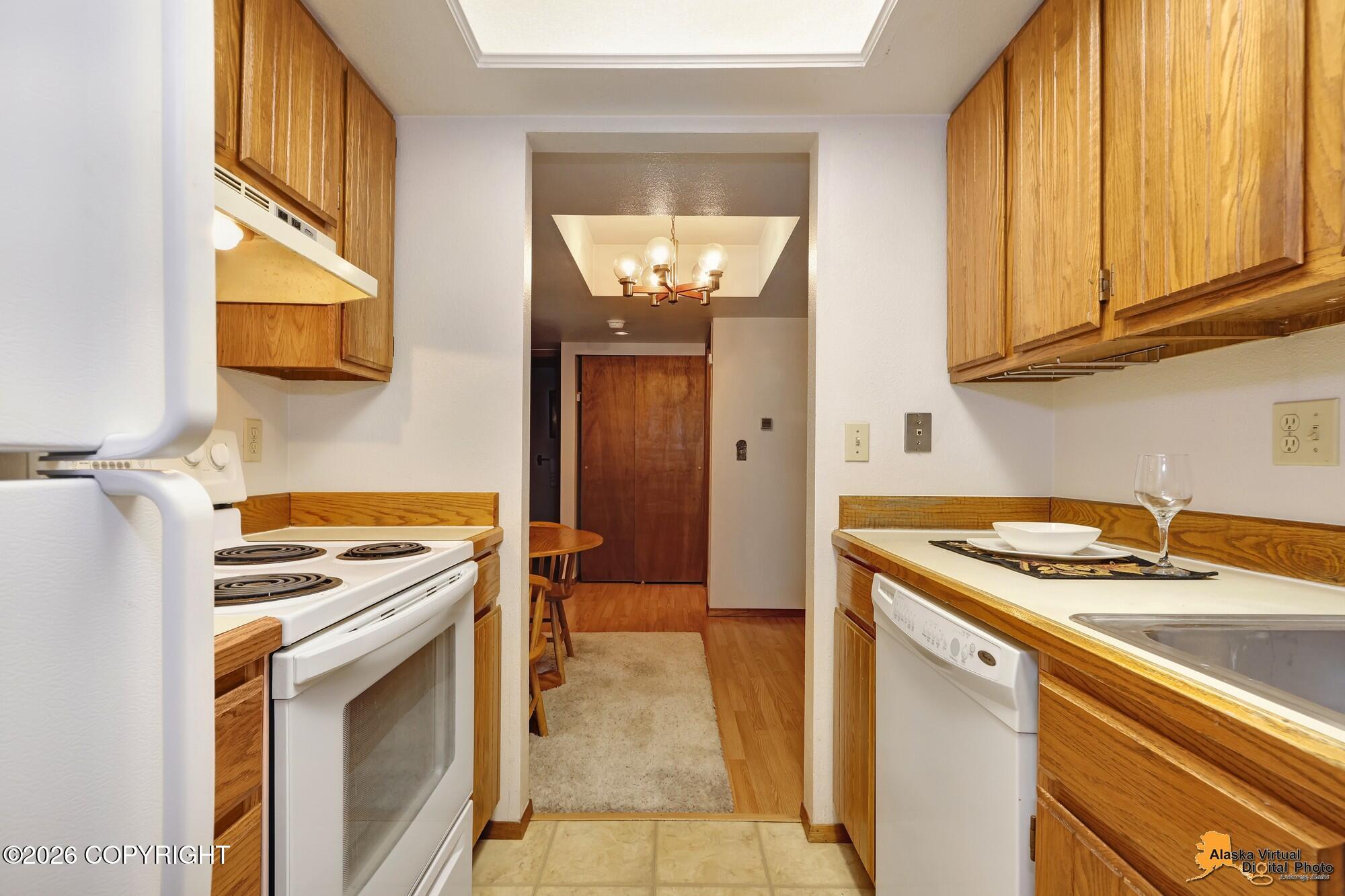 7202 Foxridge Circle #12-a Property Photo 10