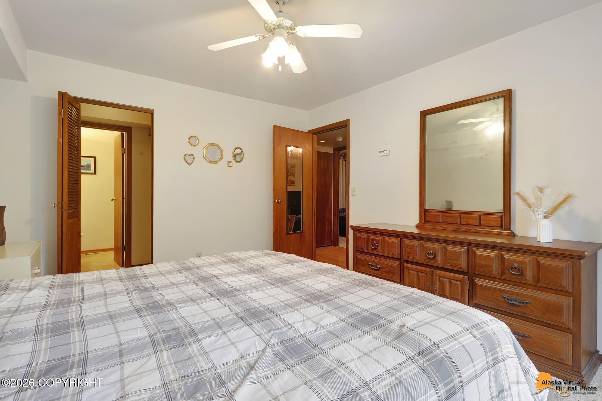 7202 Foxridge Circle #12-a Property Photo 12