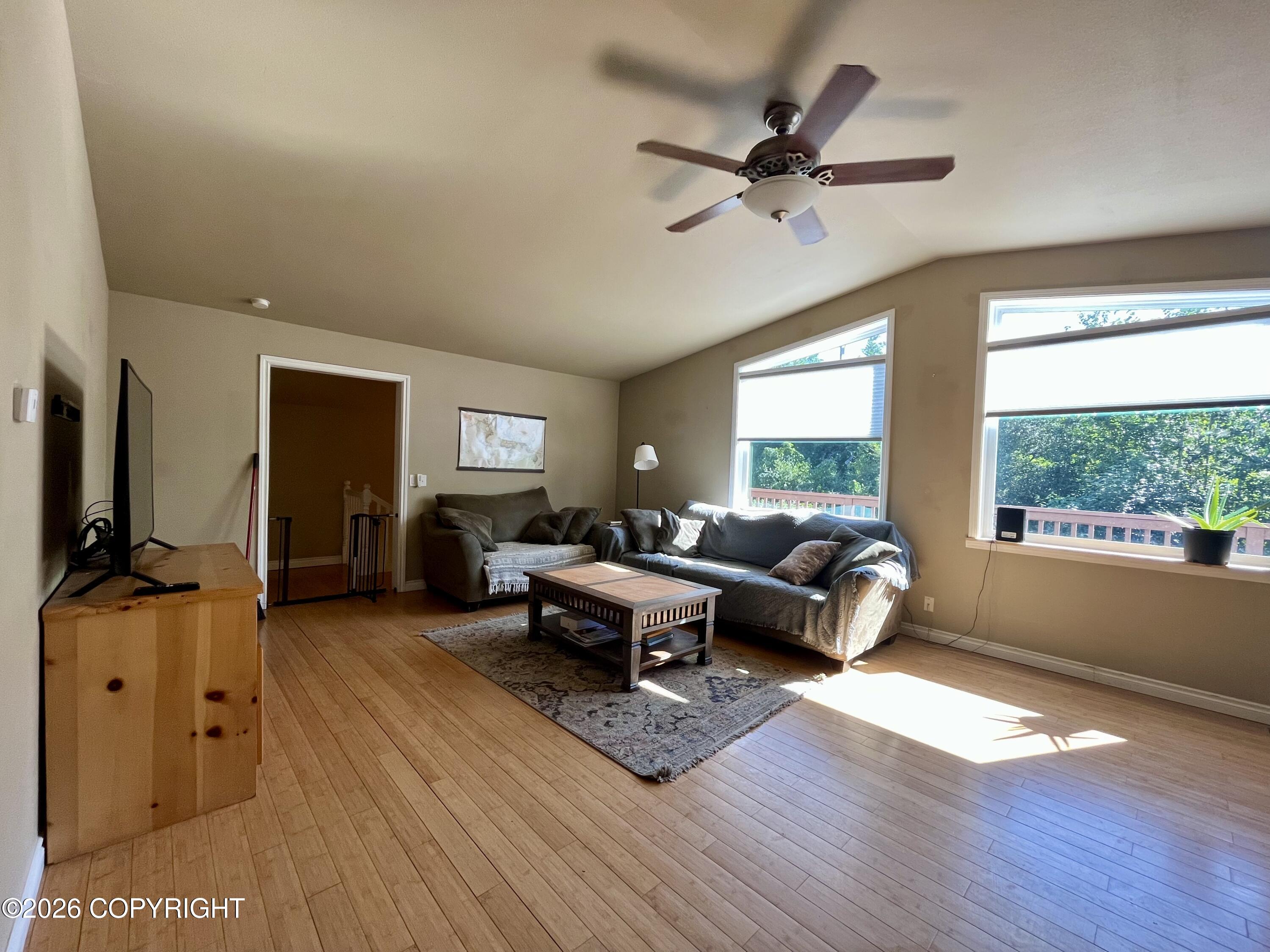 19530 Third Street Property Photo 6