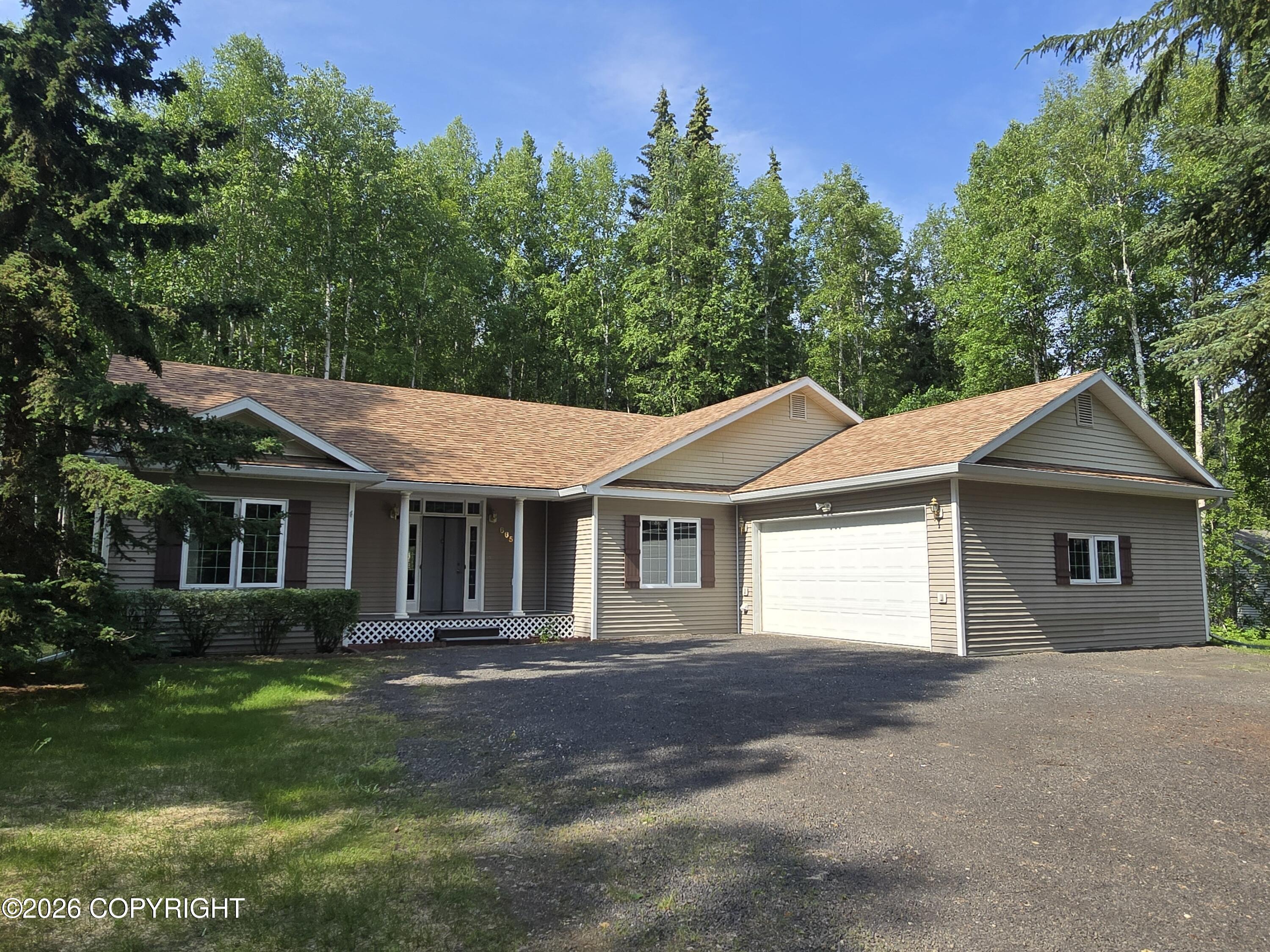 665 Kentshire Drive Property Photo 3