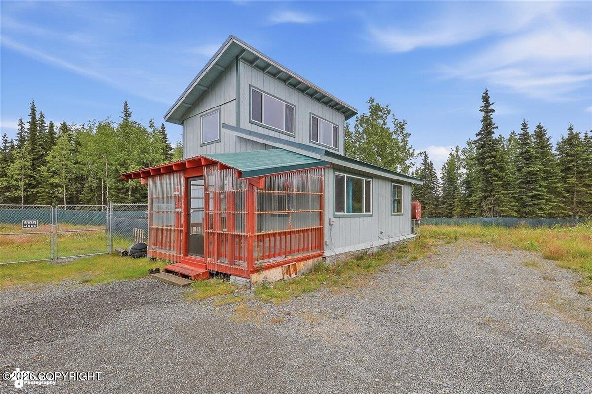 19130 Squirrel Street Property Photo 1