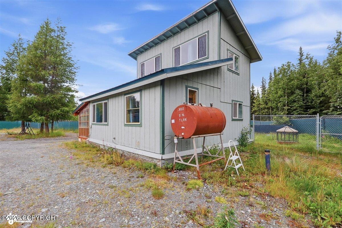 19130 Squirrel Street Property Photo 28