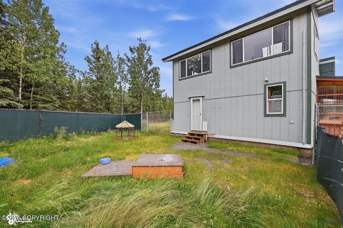 19130 Squirrel Street Property Photo 32