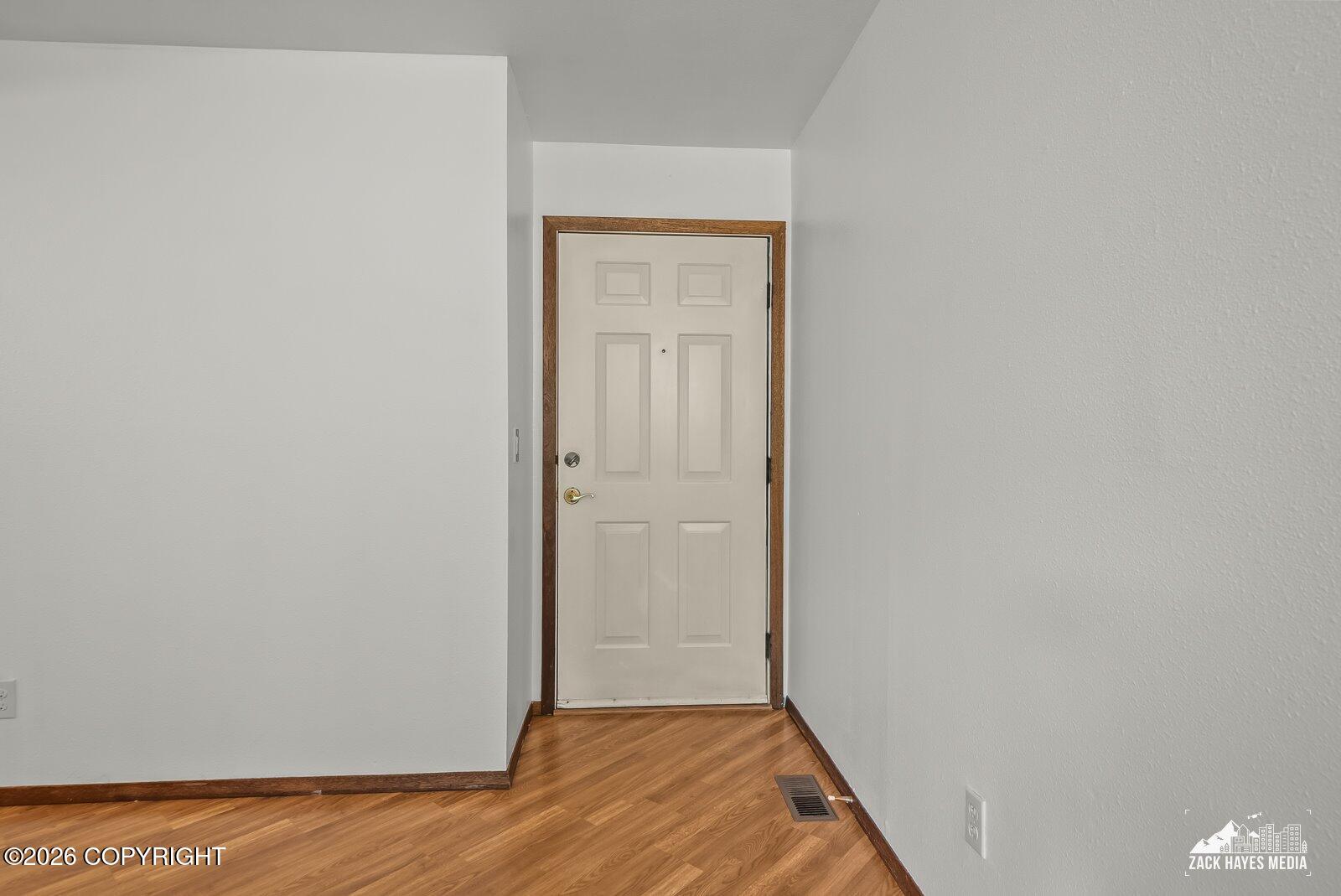 7340 Huntsmen Circle #g Property Photo 7