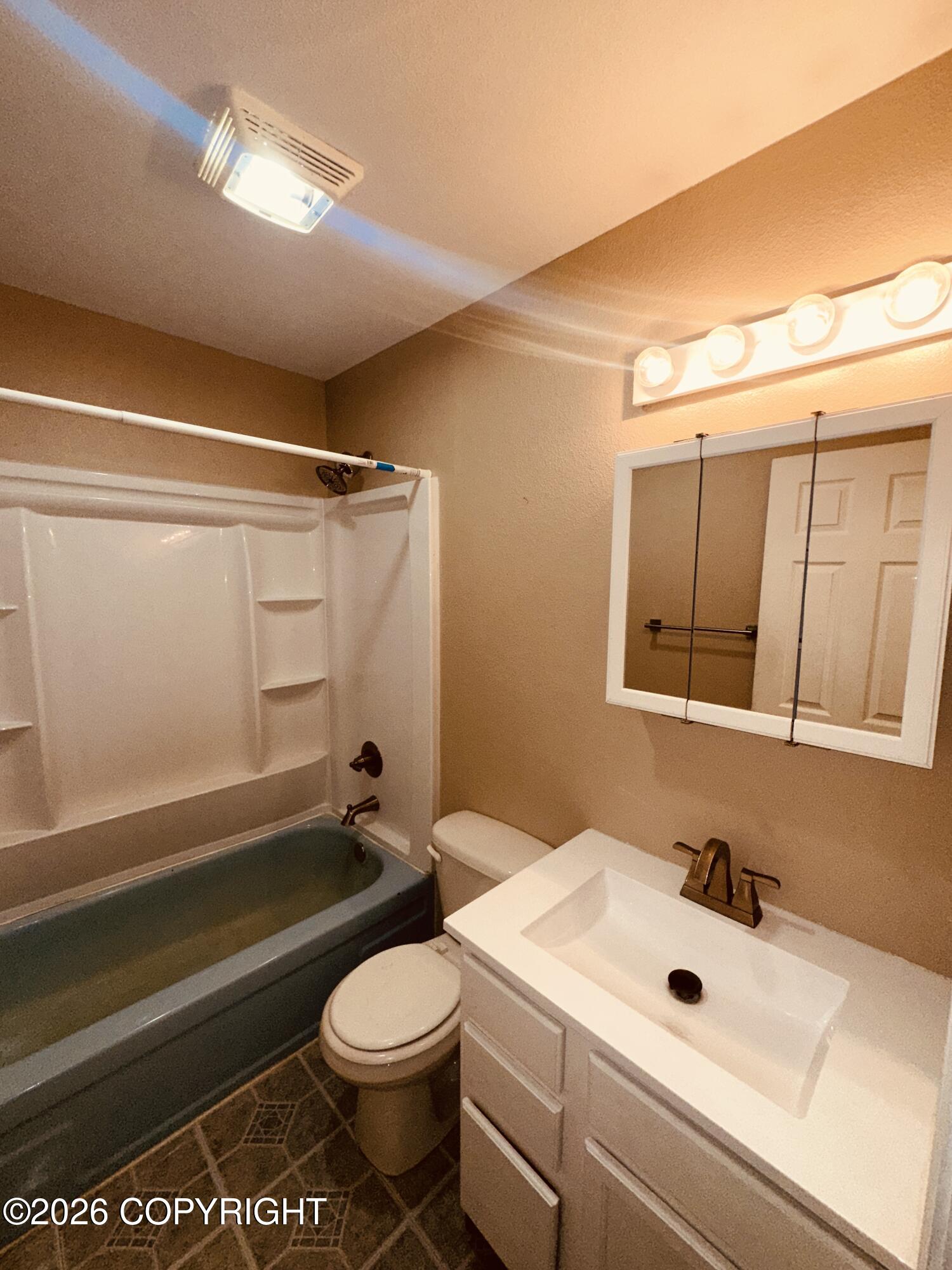 374 E Chickaloon Way #2 Property Photo 3