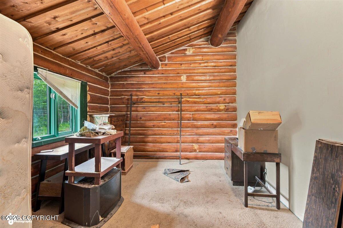 1005 N Smith Road Property Photo 13