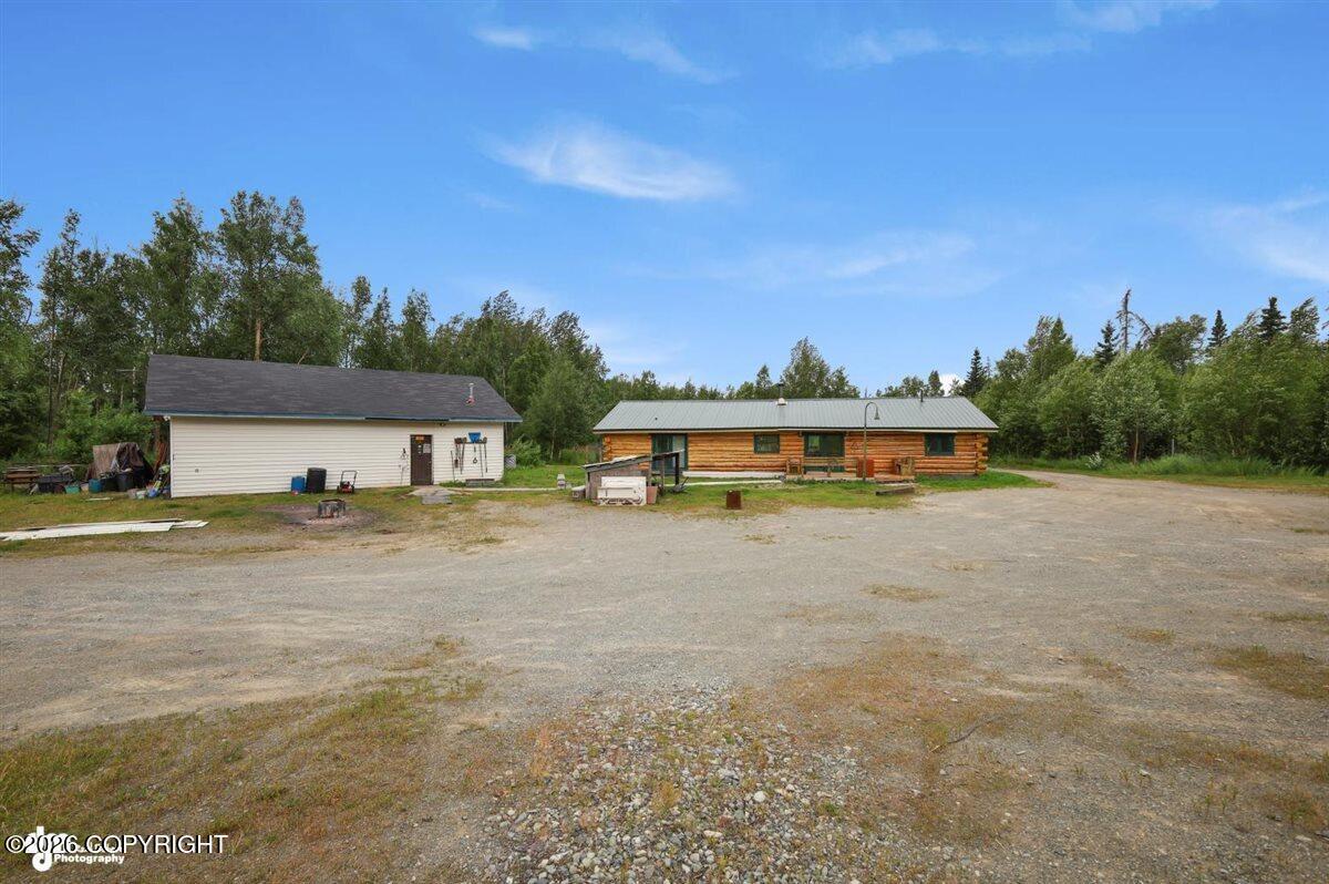 1005 N Smith Road Property Photo 19