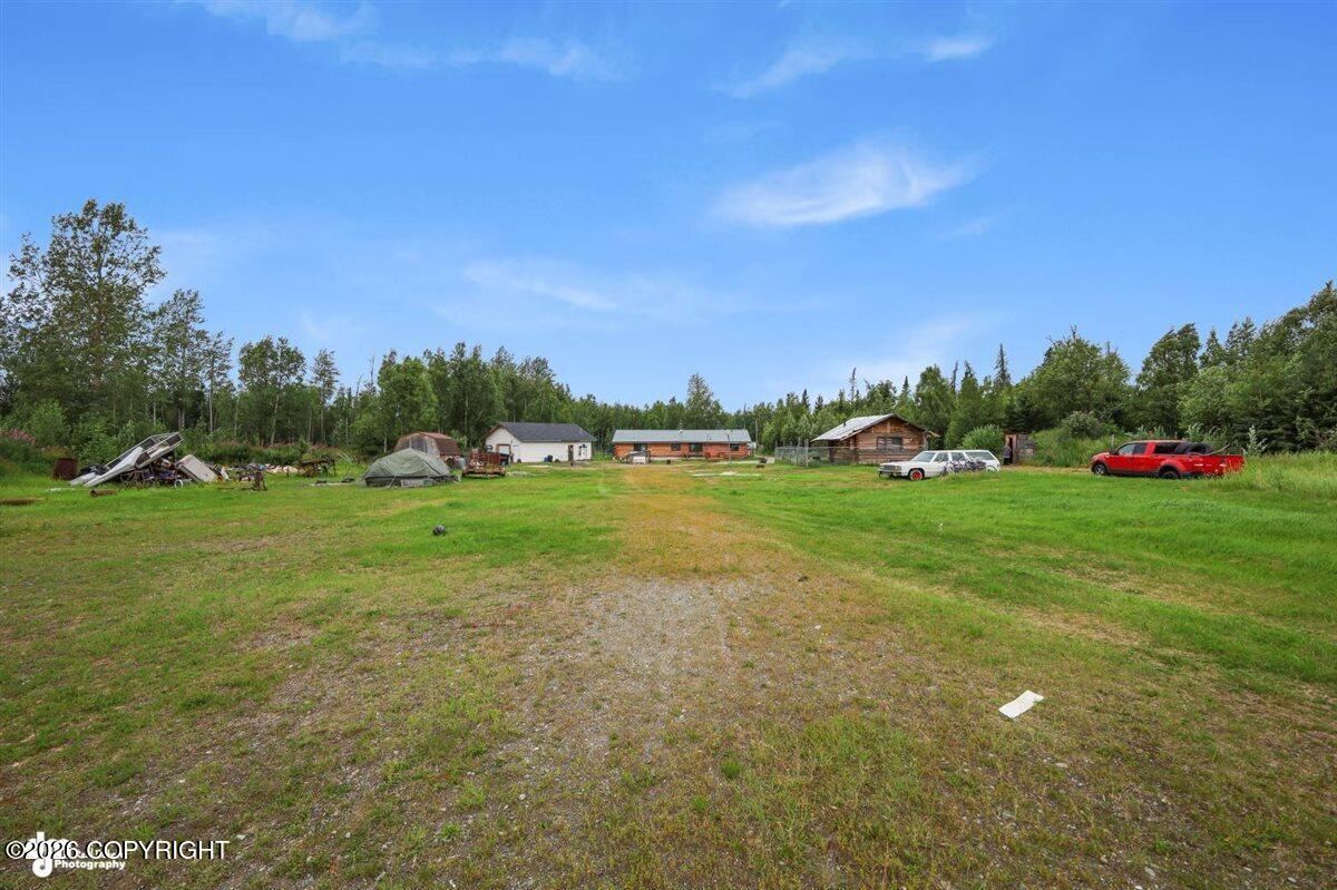 1005 N Smith Road Property Photo 27