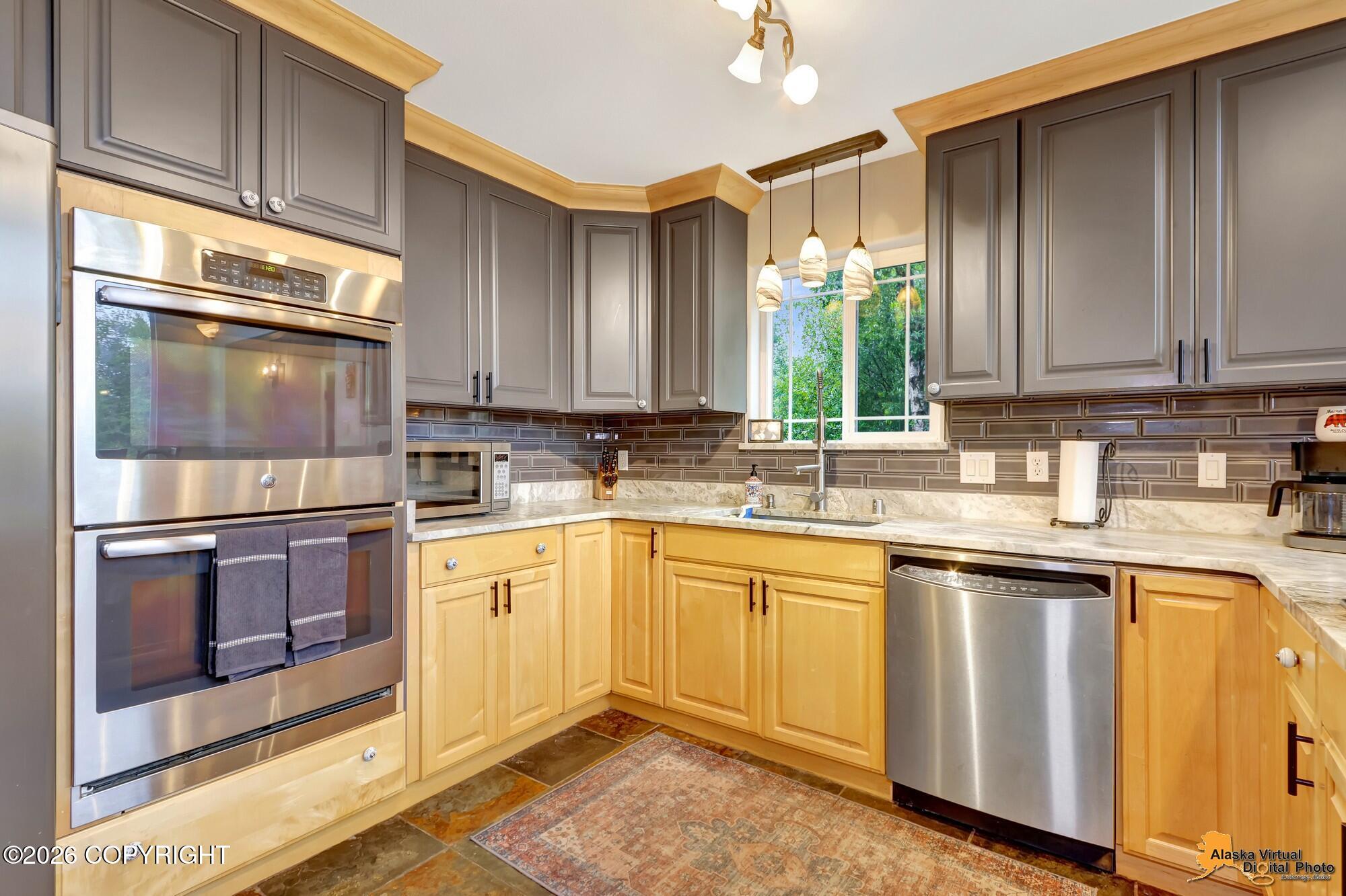 9103 N Linda Lane Property Photo 15