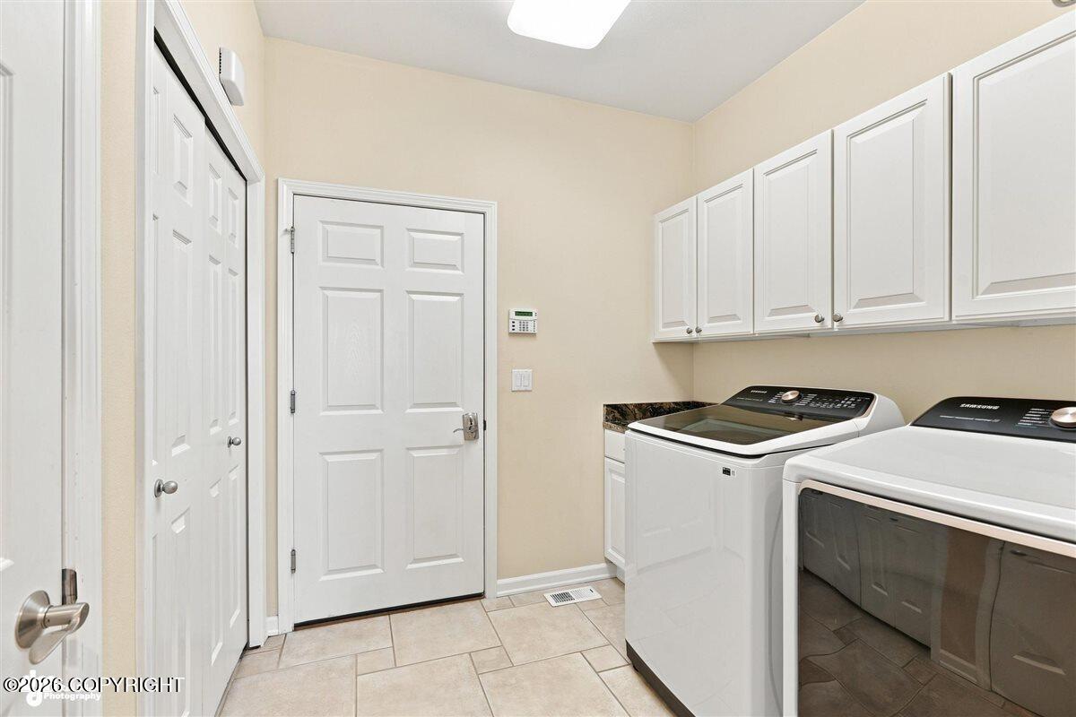 6017 Prominence Pointe Drive Property Photo 37