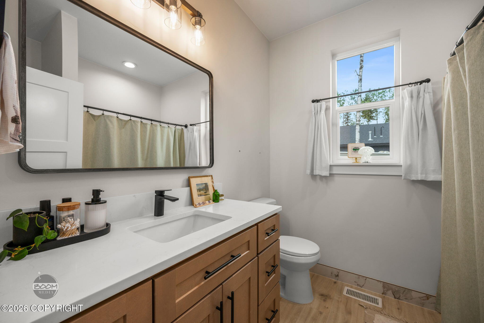 505 N Wandering Way Property Photo 34