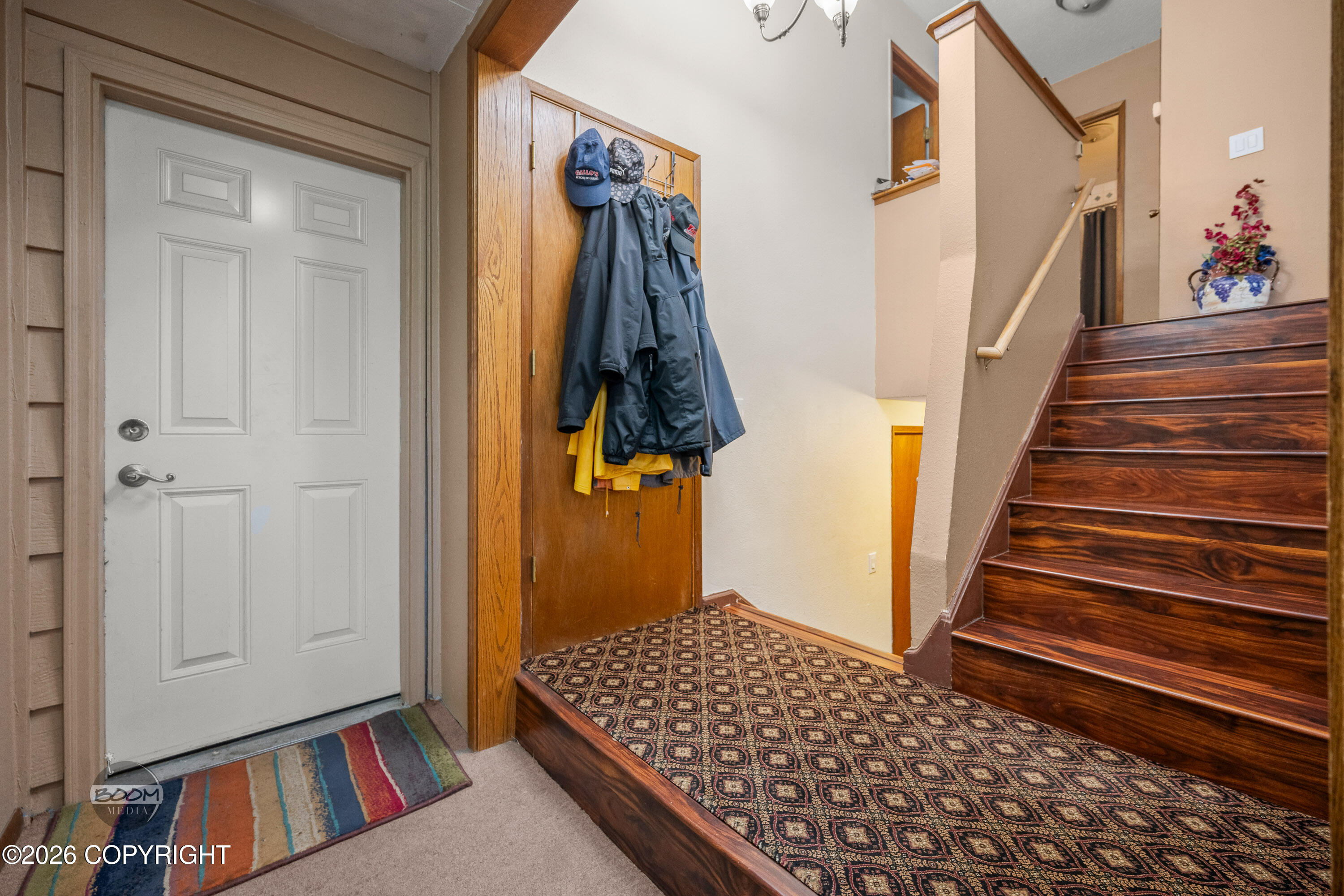 890 Lancaster Drive Property Photo 19