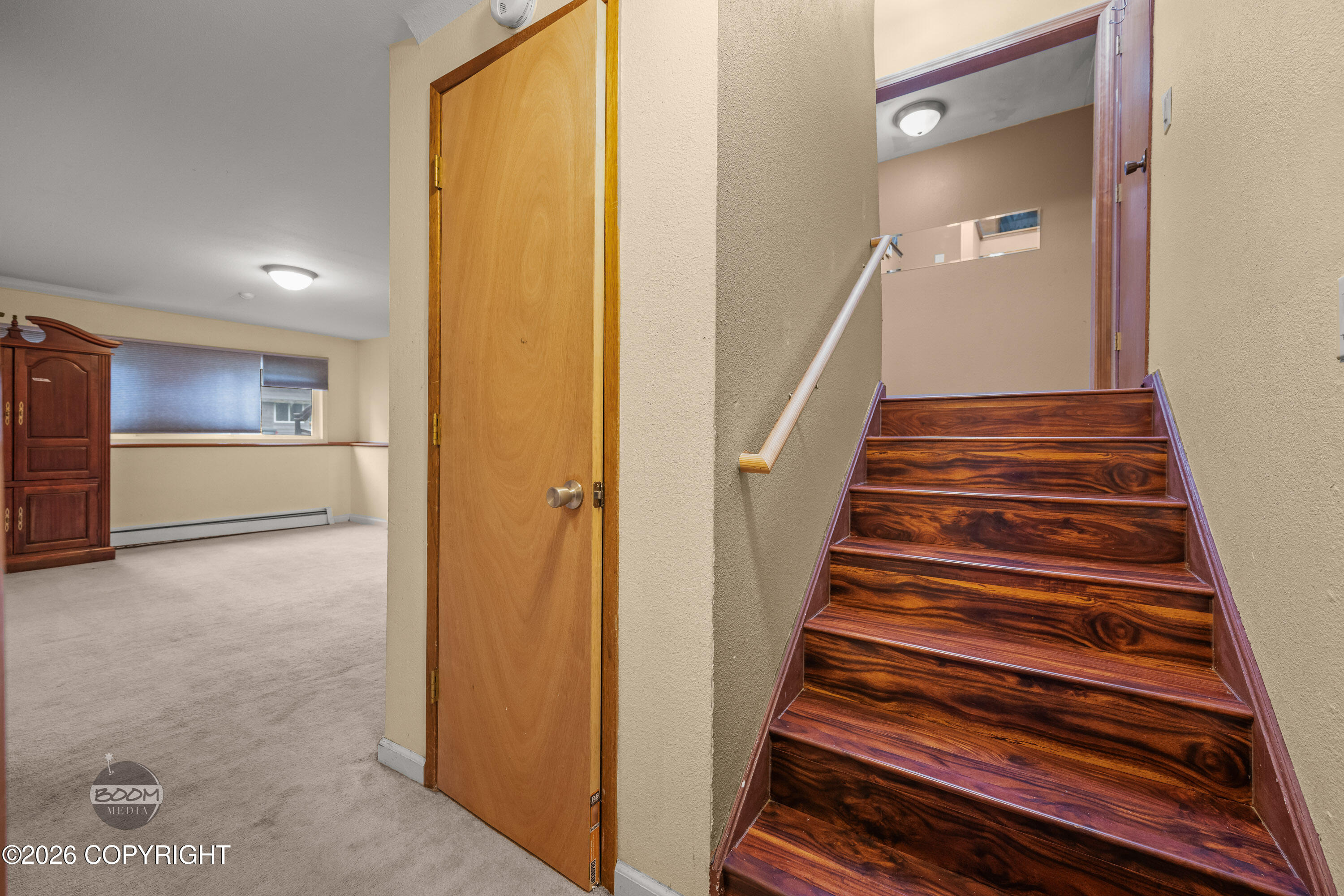 890 Lancaster Drive Property Photo 21