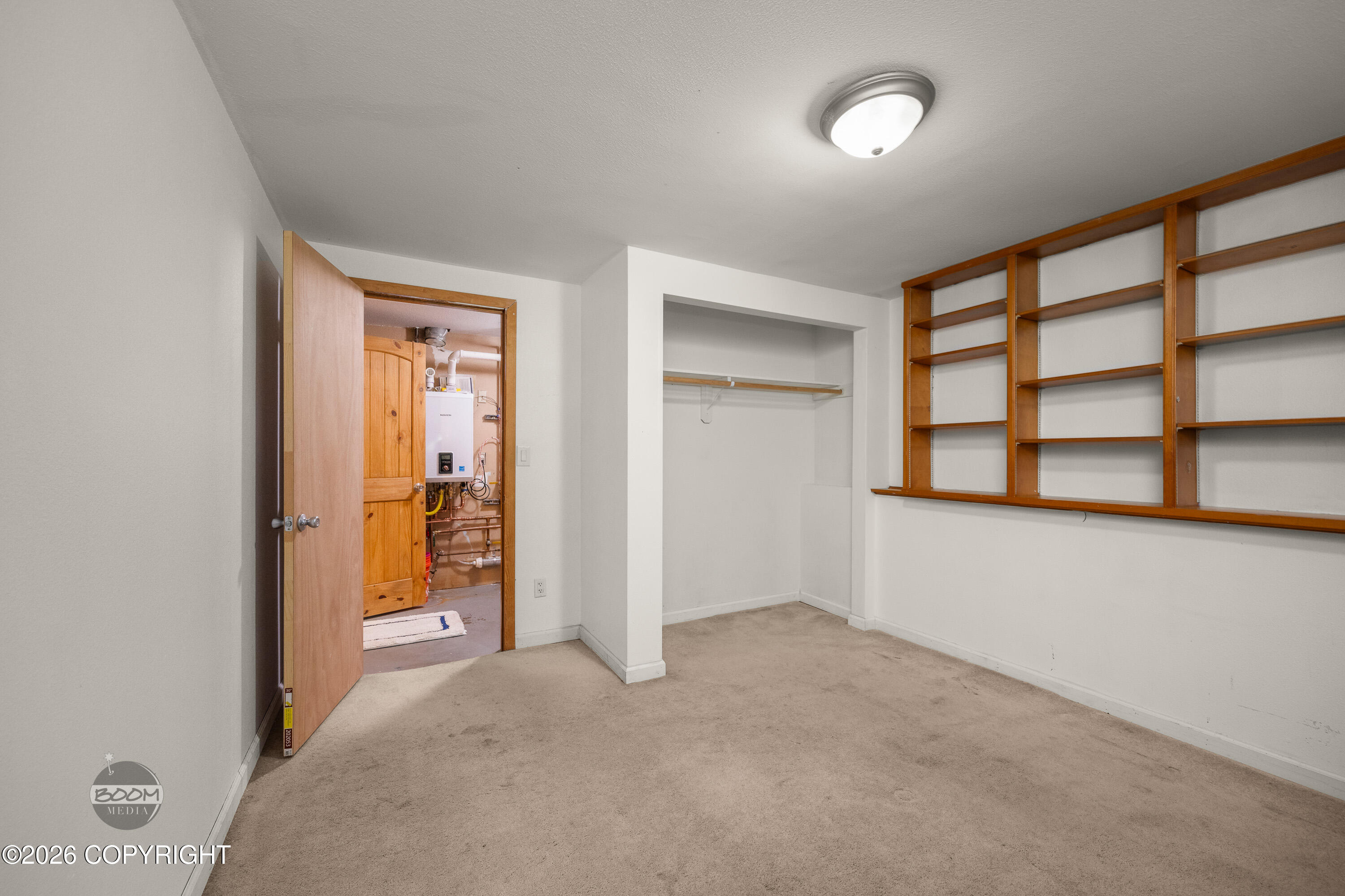 890 Lancaster Drive Property Photo 31