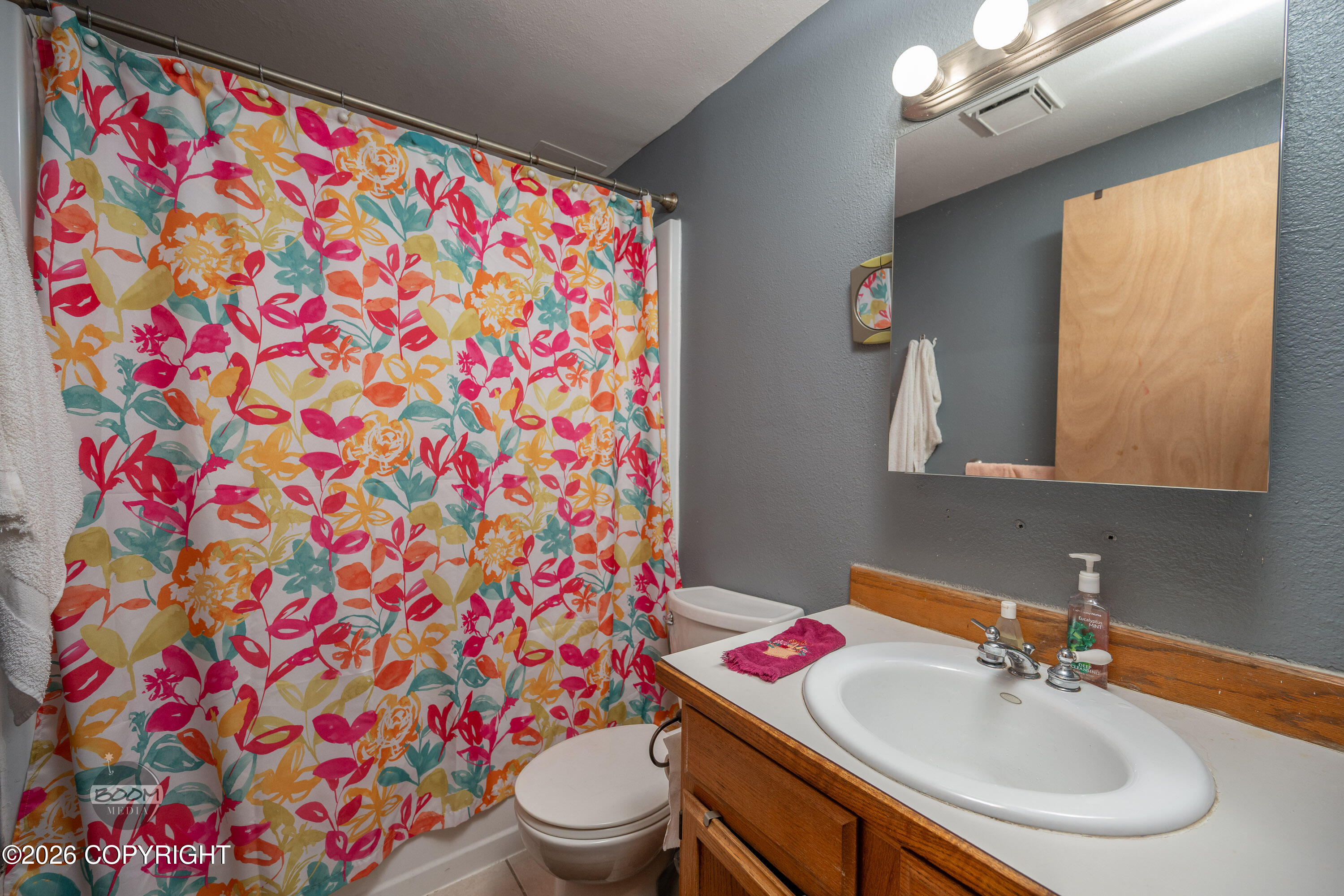 890 Lancaster Drive Property Photo 33