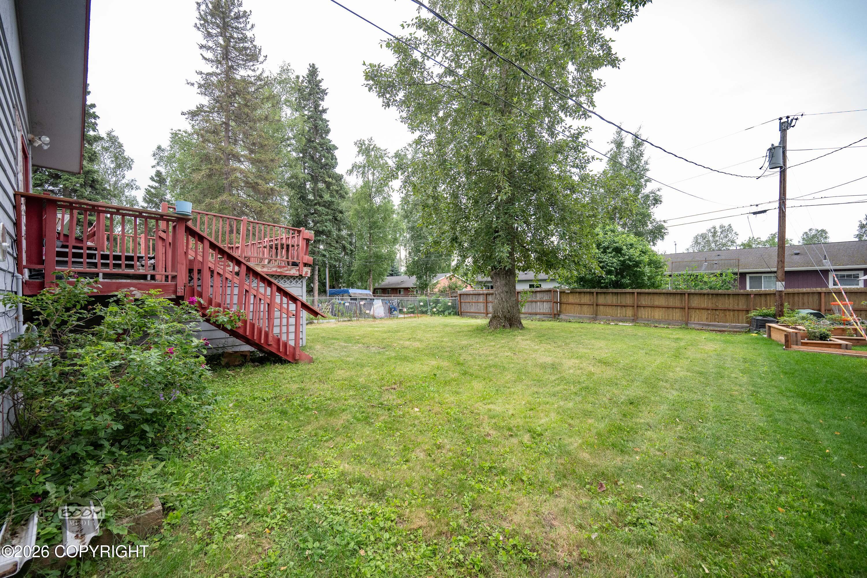 890 Lancaster Drive Property Photo 38