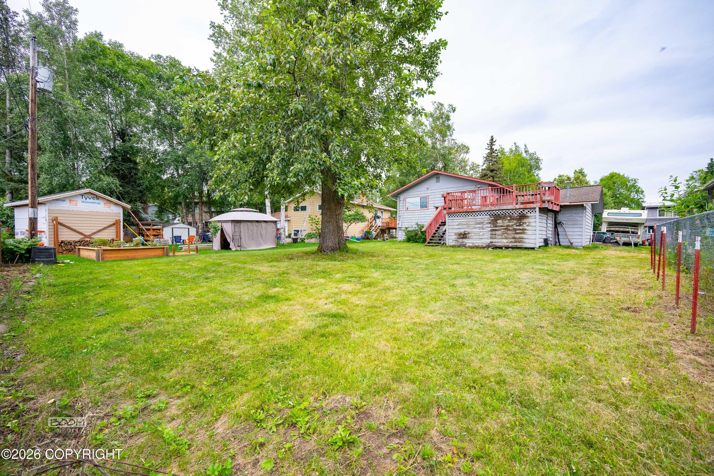 890 Lancaster Drive Property Photo 41