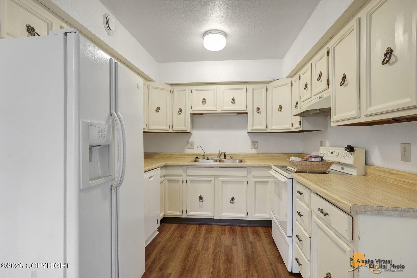 6327 High Place Property Photo 34