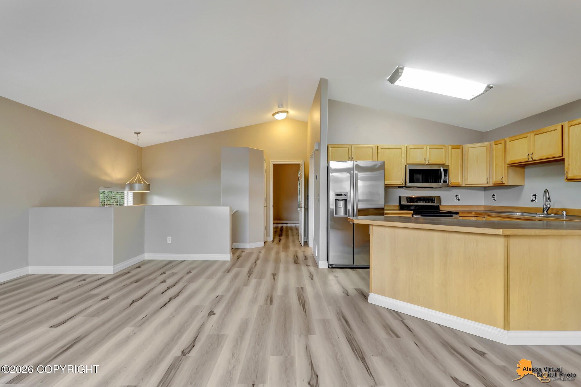 1003 Oakridge Drive Property Photo 6