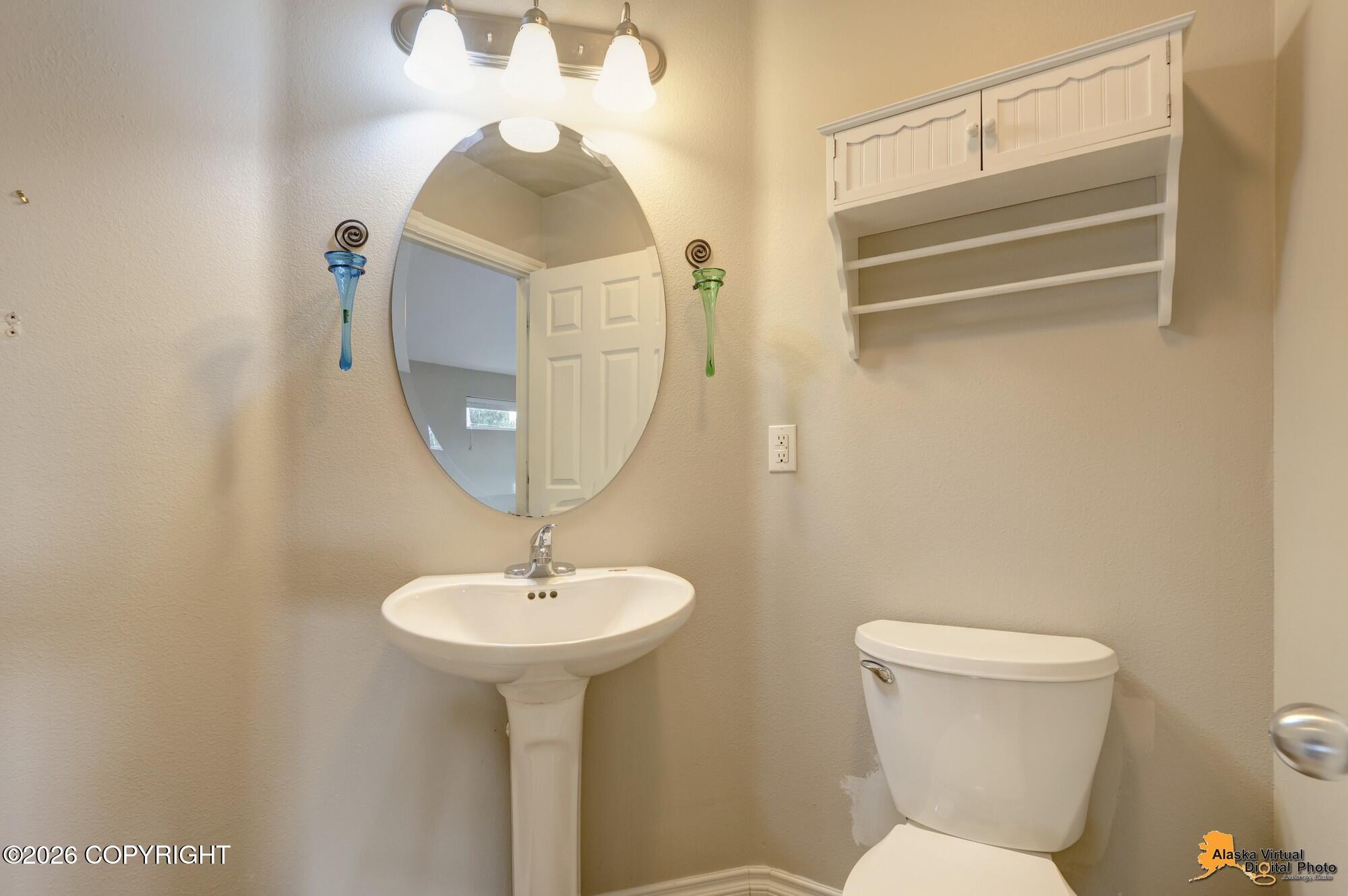 1003 Oakridge Drive Property Photo 14