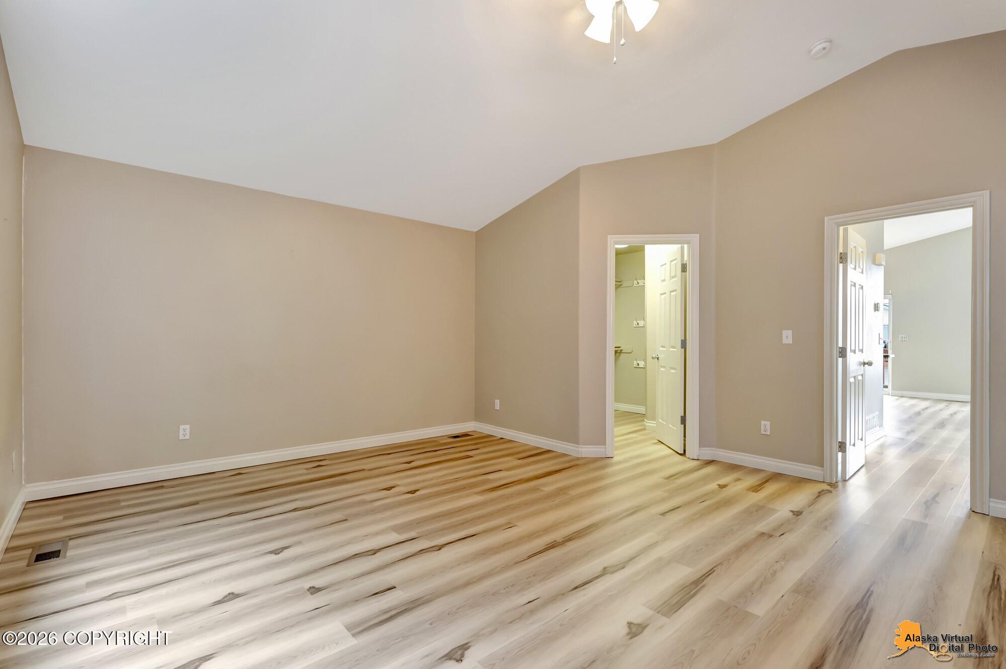 1003 Oakridge Drive Property Photo 17