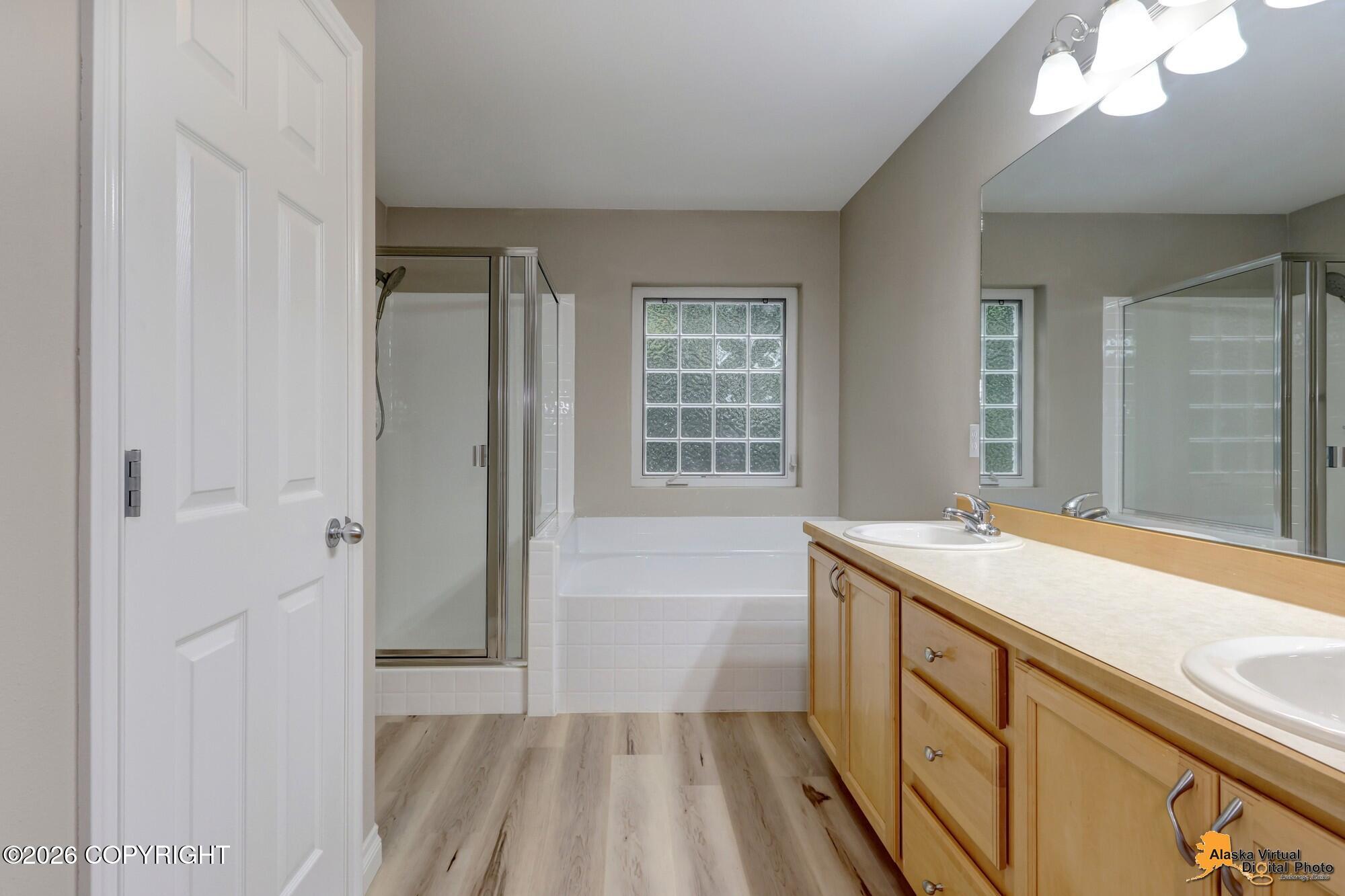 1003 Oakridge Drive Property Photo 19