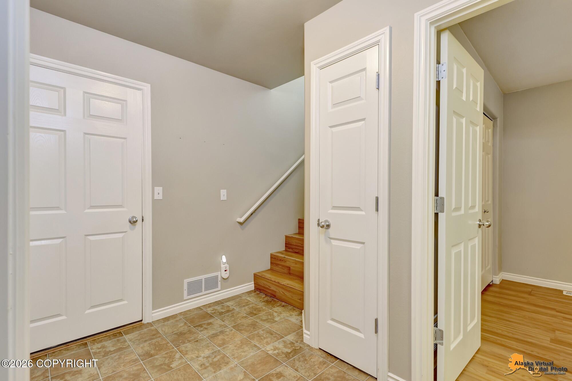 1003 Oakridge Drive Property Photo 25