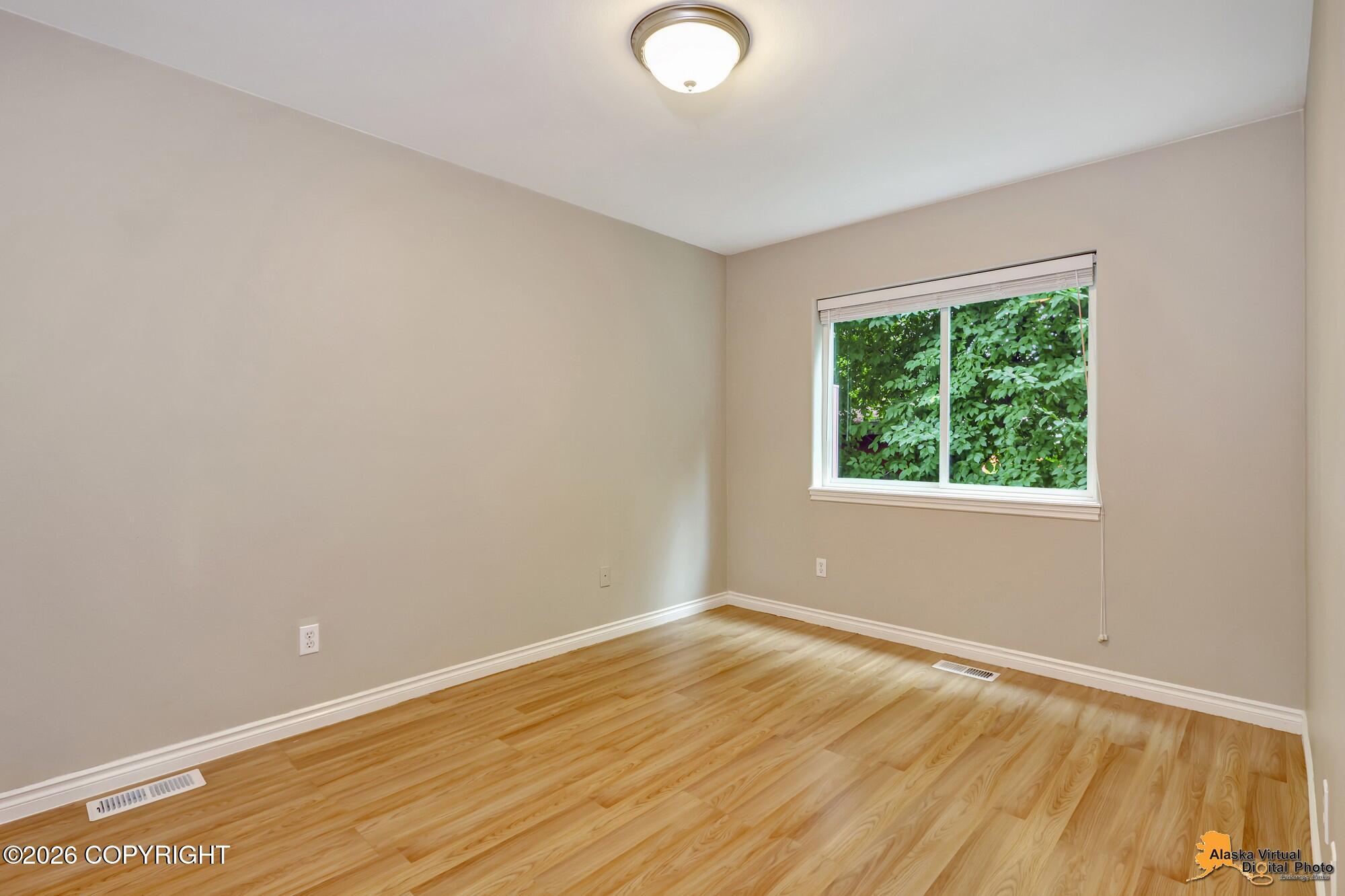 1003 Oakridge Drive Property Photo 26