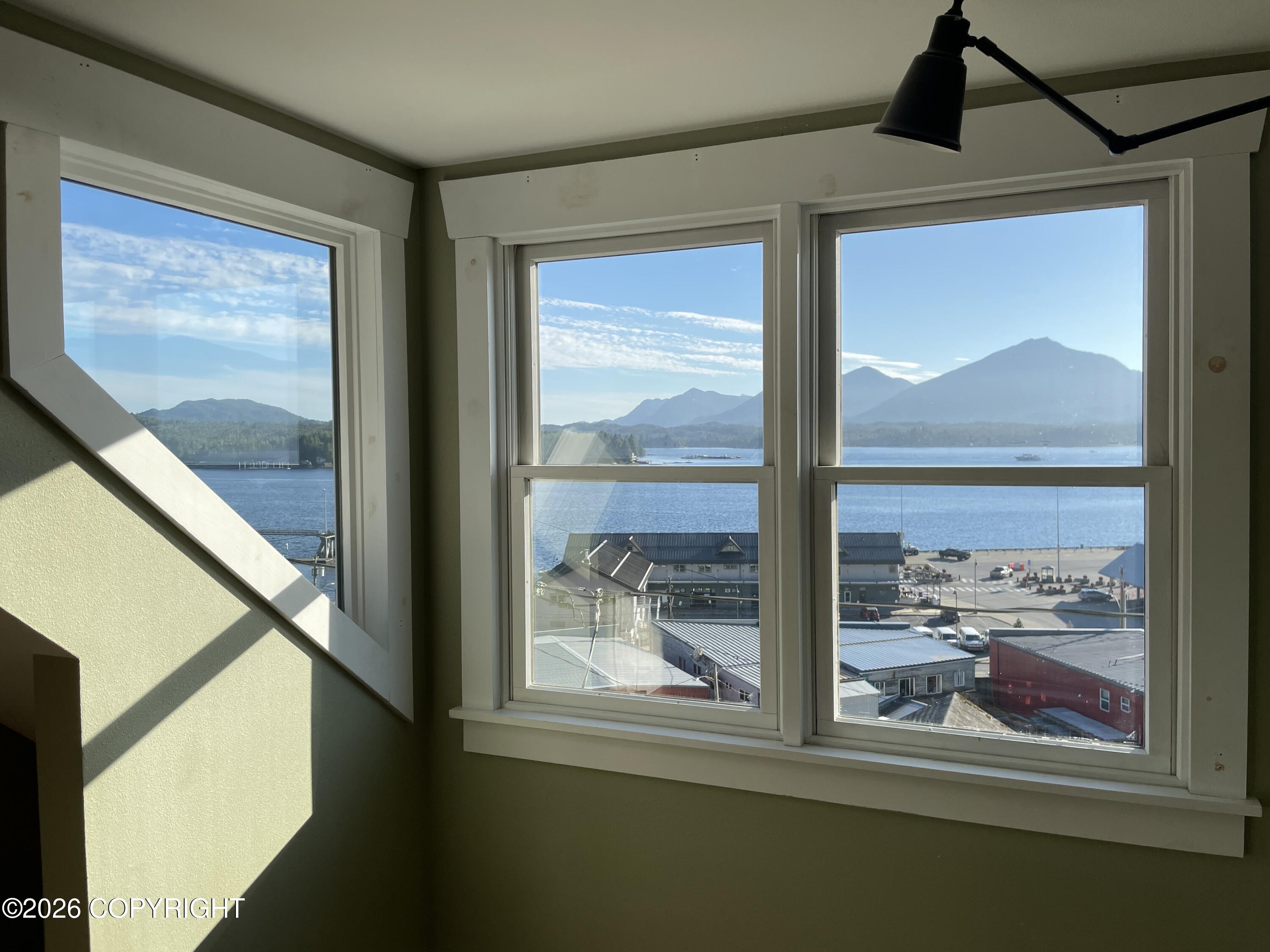 852 Harding Street Upper Property Photo 18