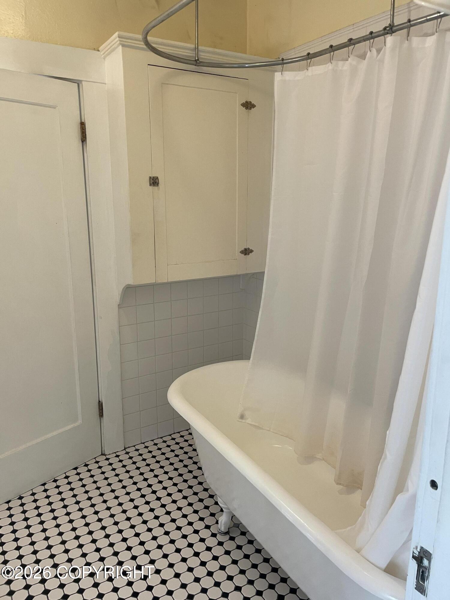 852 Harding Street Upper Property Photo 38