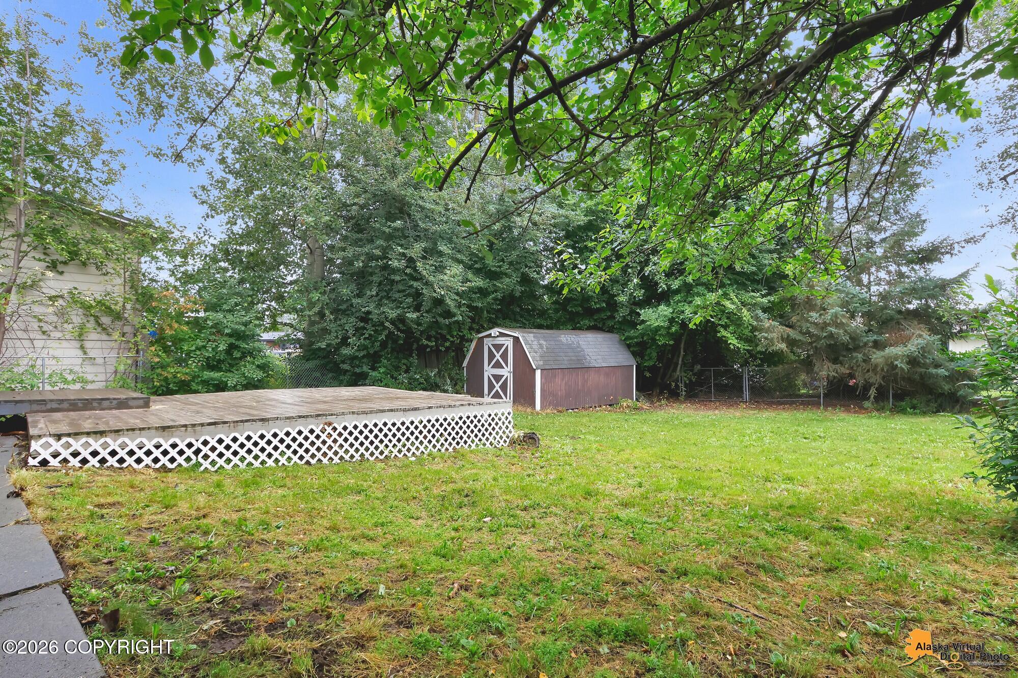 4931 E 5th Avenue Property Photo 23