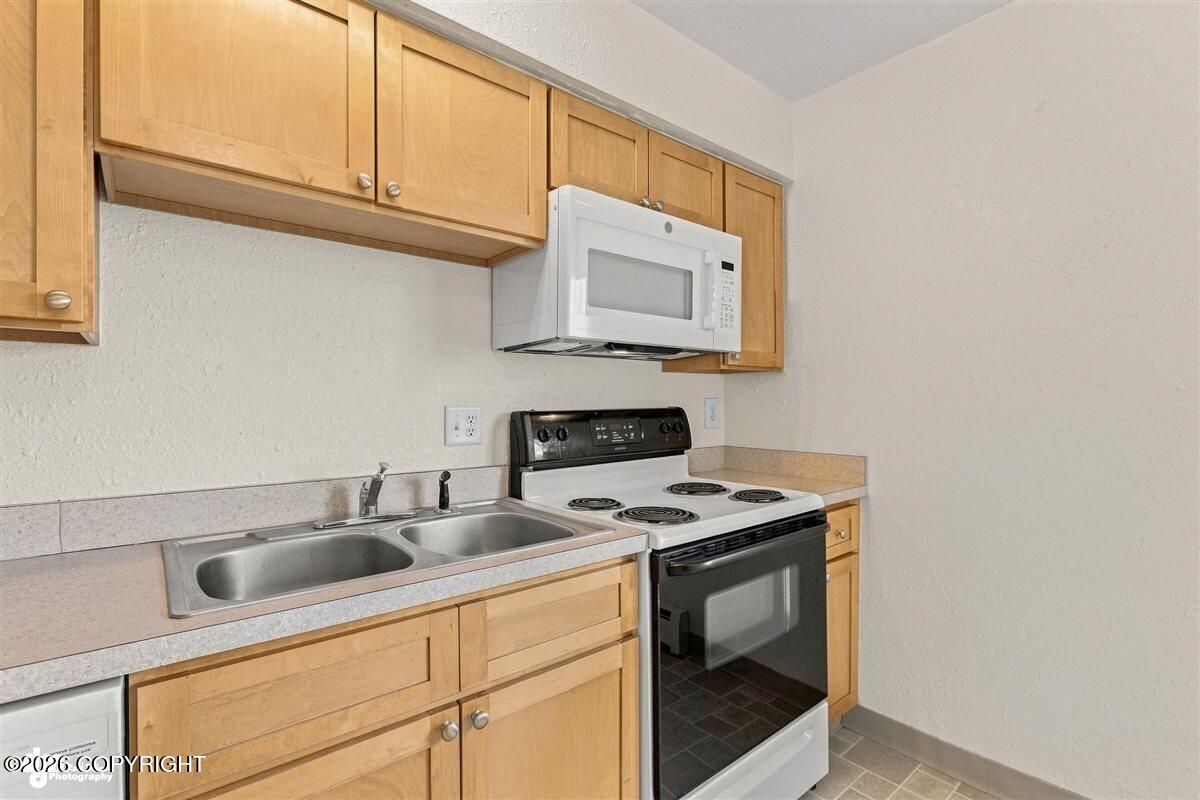 501 E 13th Avenue #18 Property Photo 7