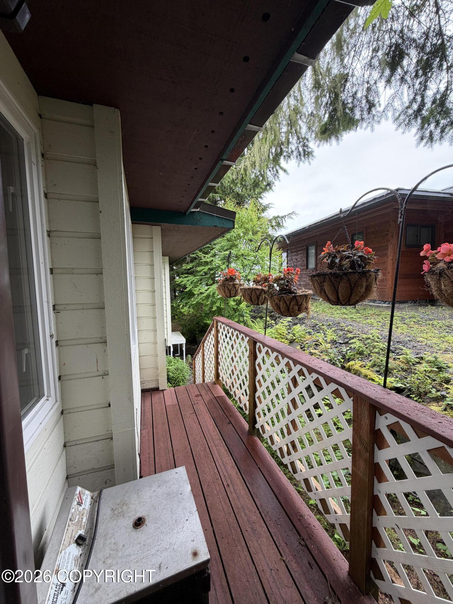 707-b Sandy Beach Road Property Photo 24