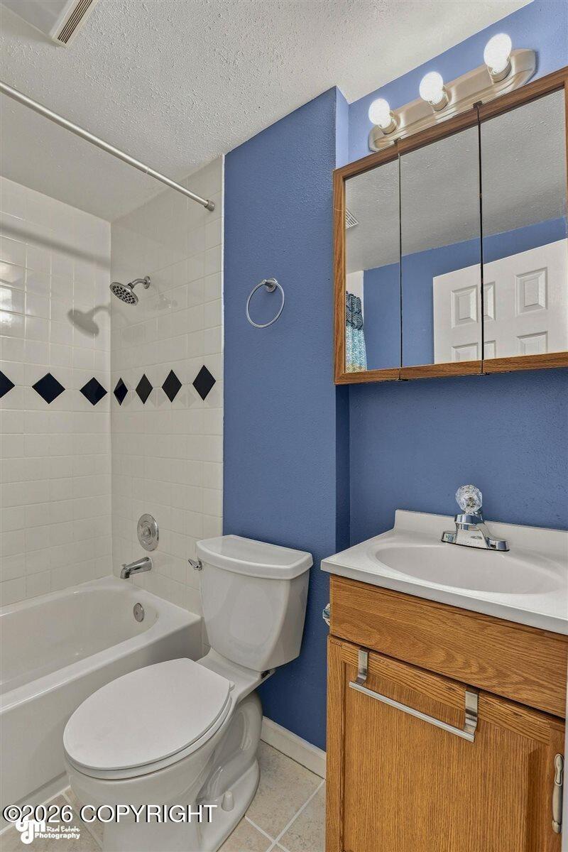 4502 Klondike Court Property Photo 15