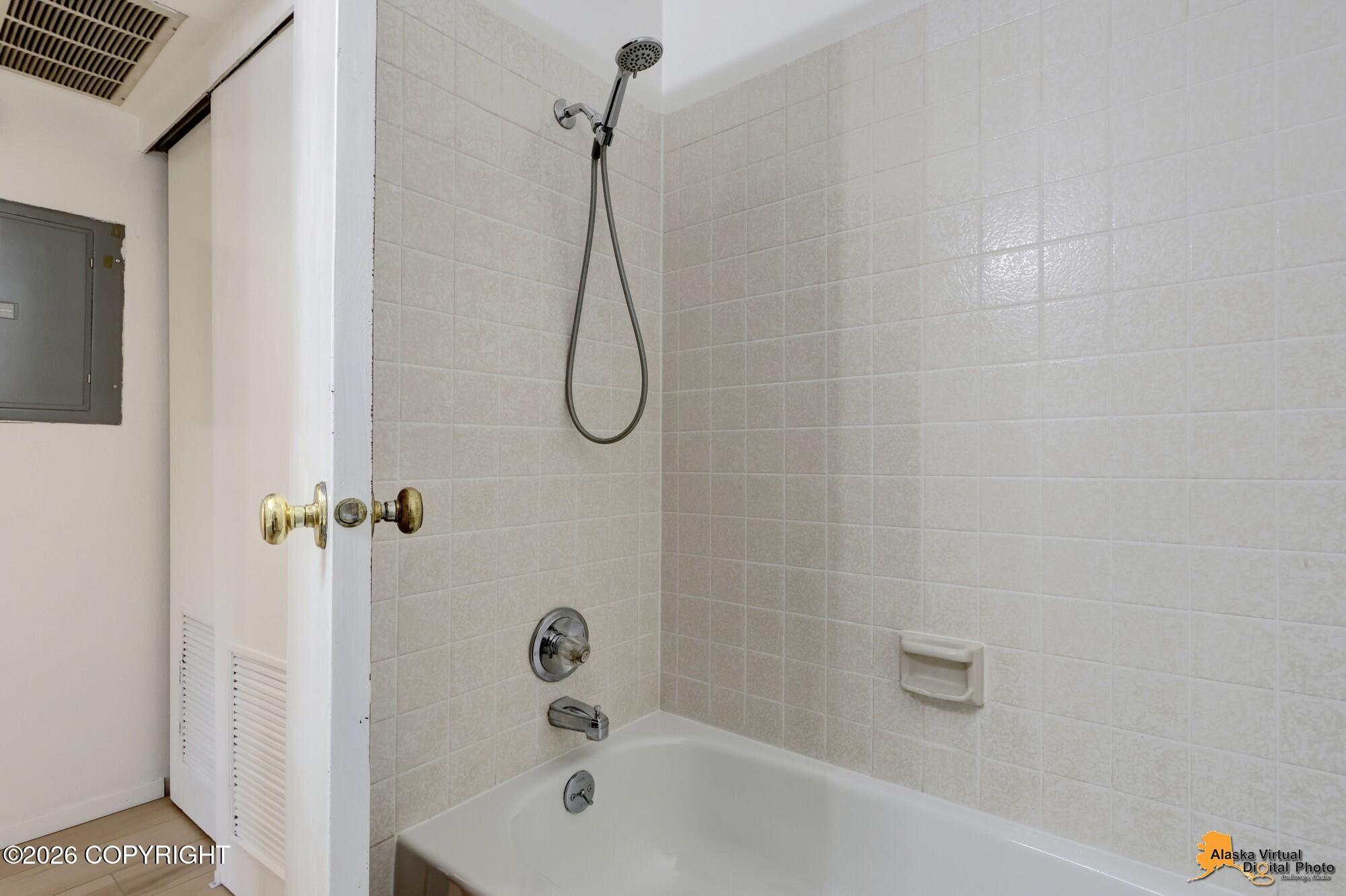 7444 Foxridge Way #3-g Property Photo 24