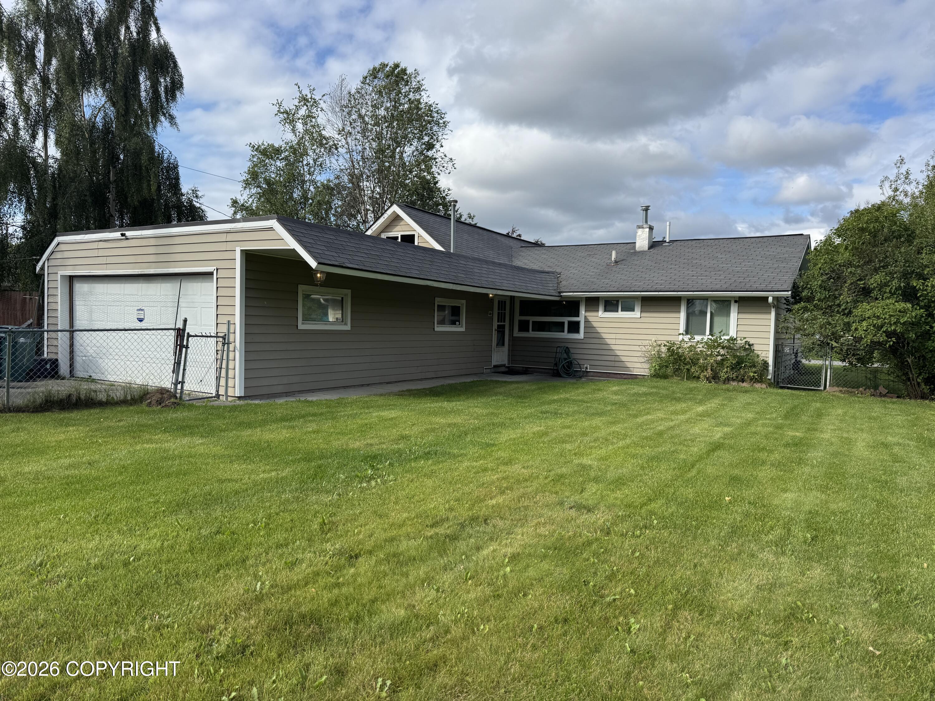 6002 Acheson Lane Property Photo 2