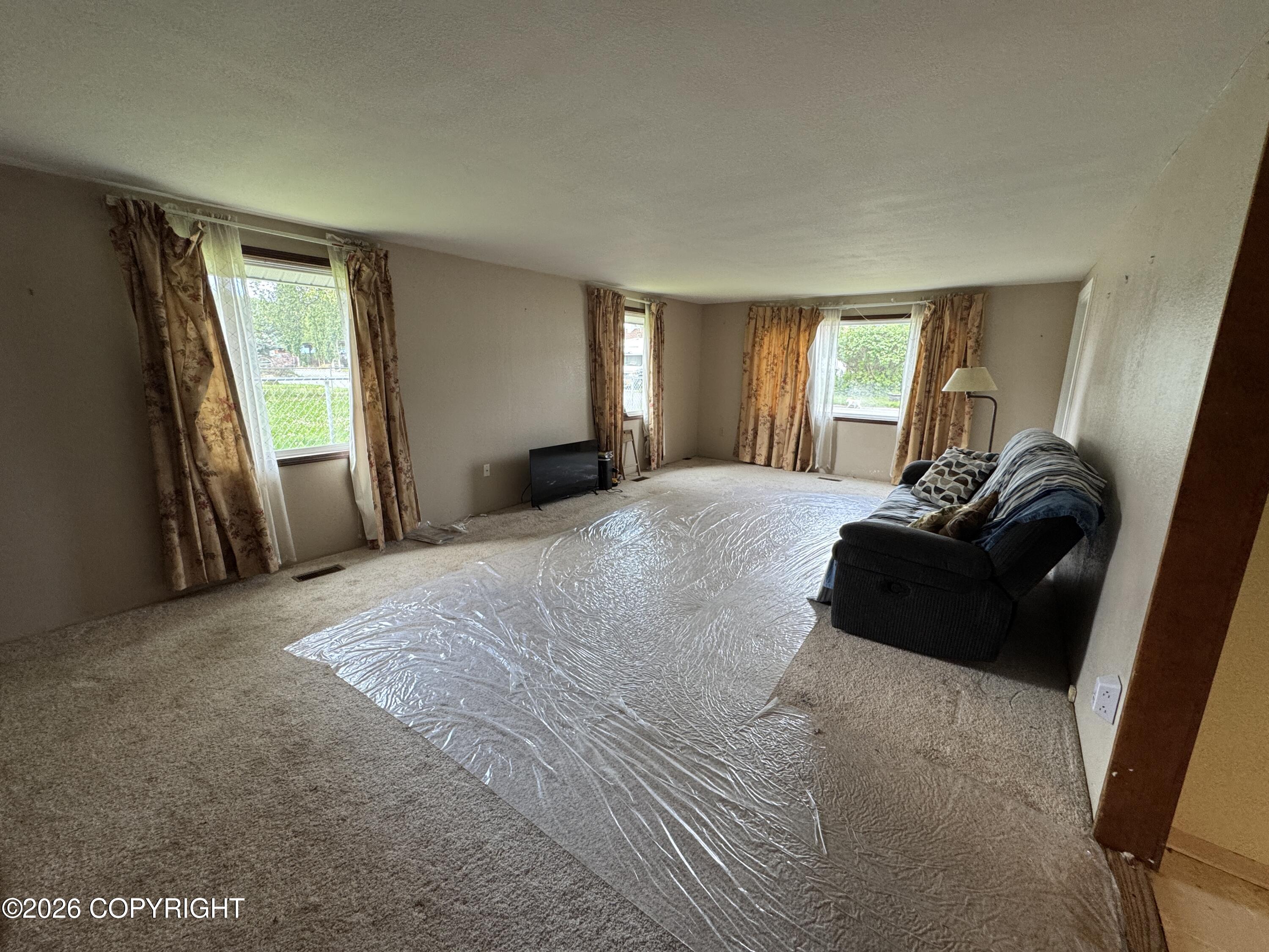 6002 Acheson Lane Property Photo 7