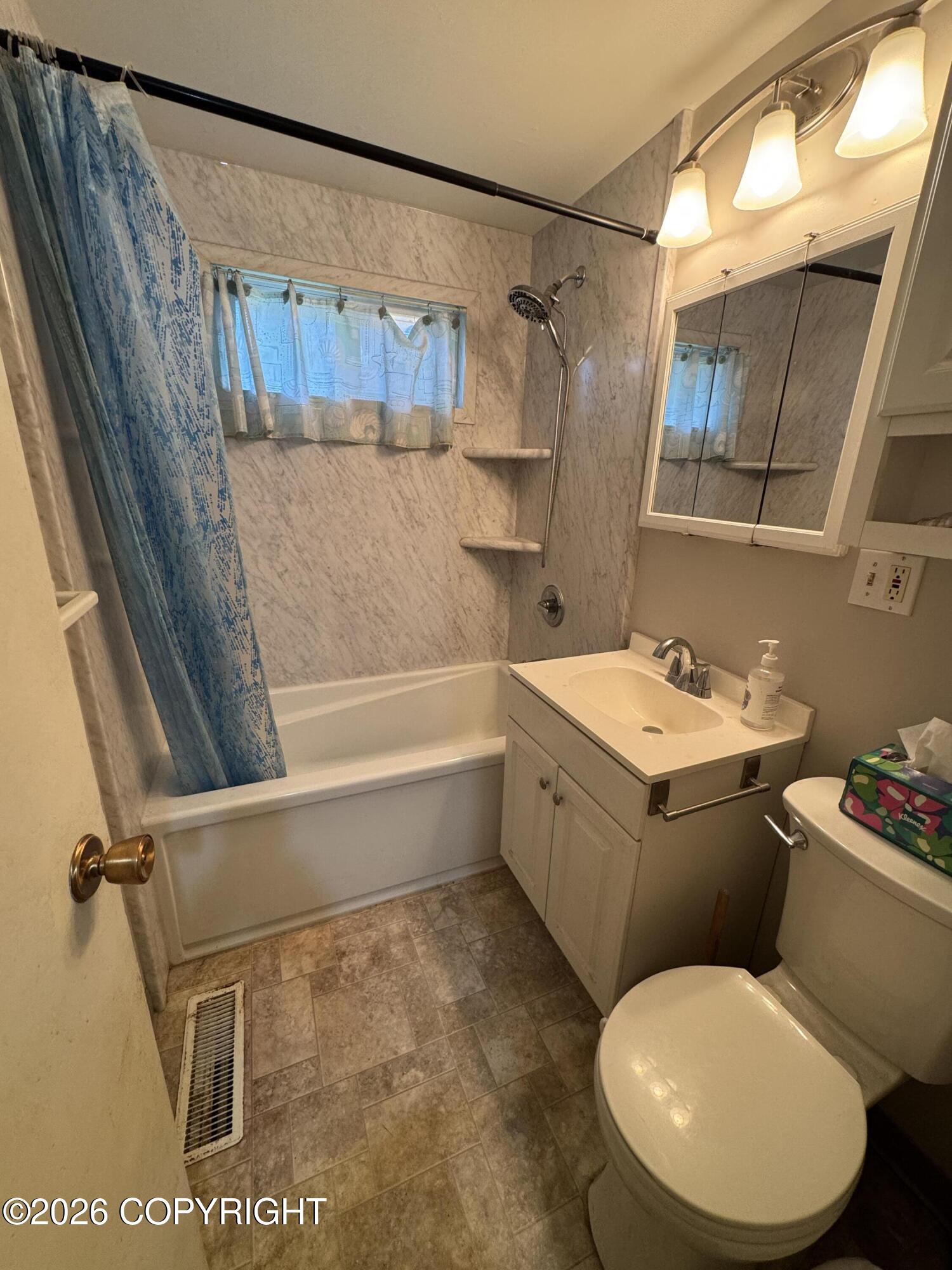 6002 Acheson Lane Property Photo 10