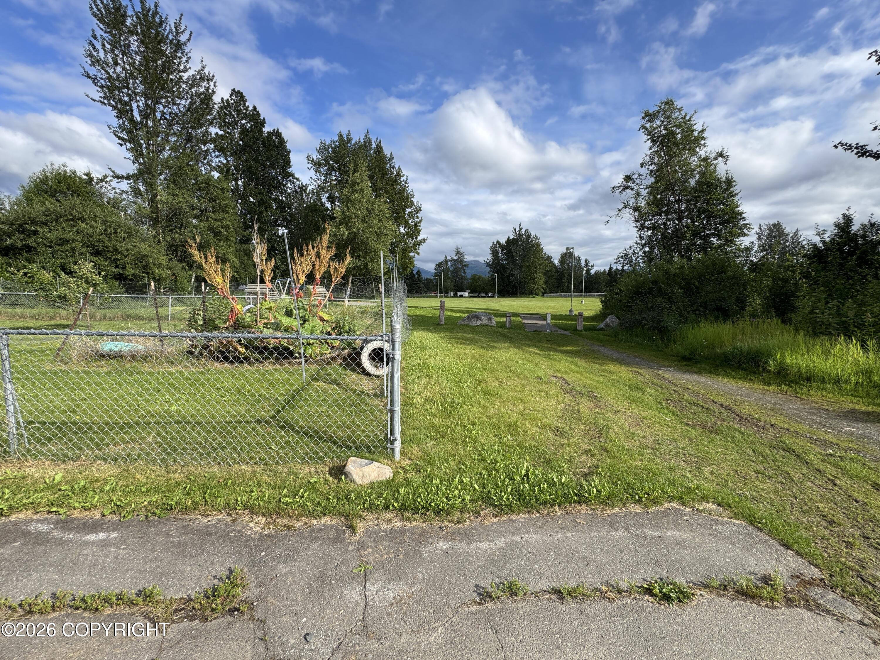 6002 Acheson Lane Property Photo 25