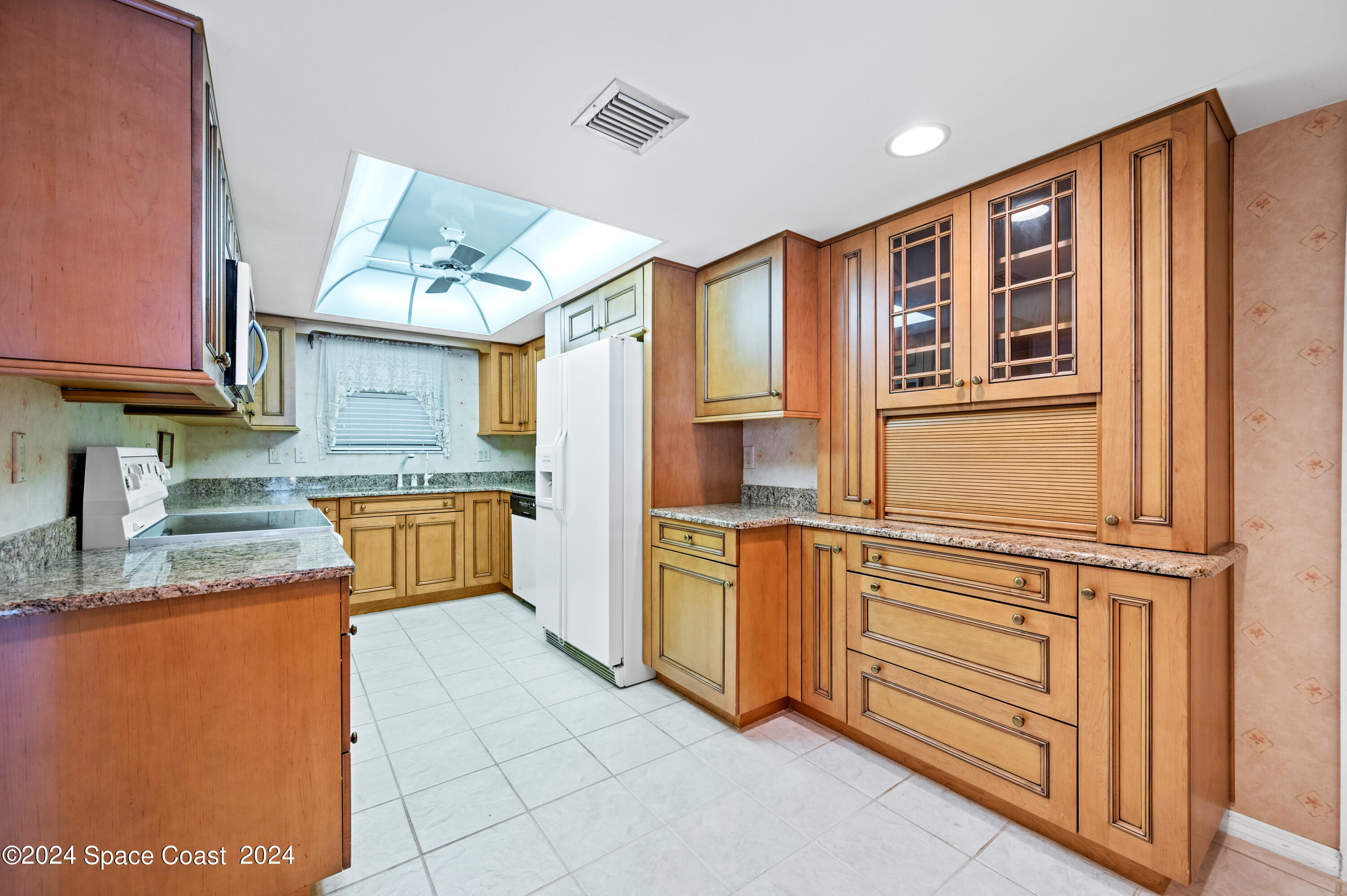 750 N Atlantic Avenue 608 Property Photo 6