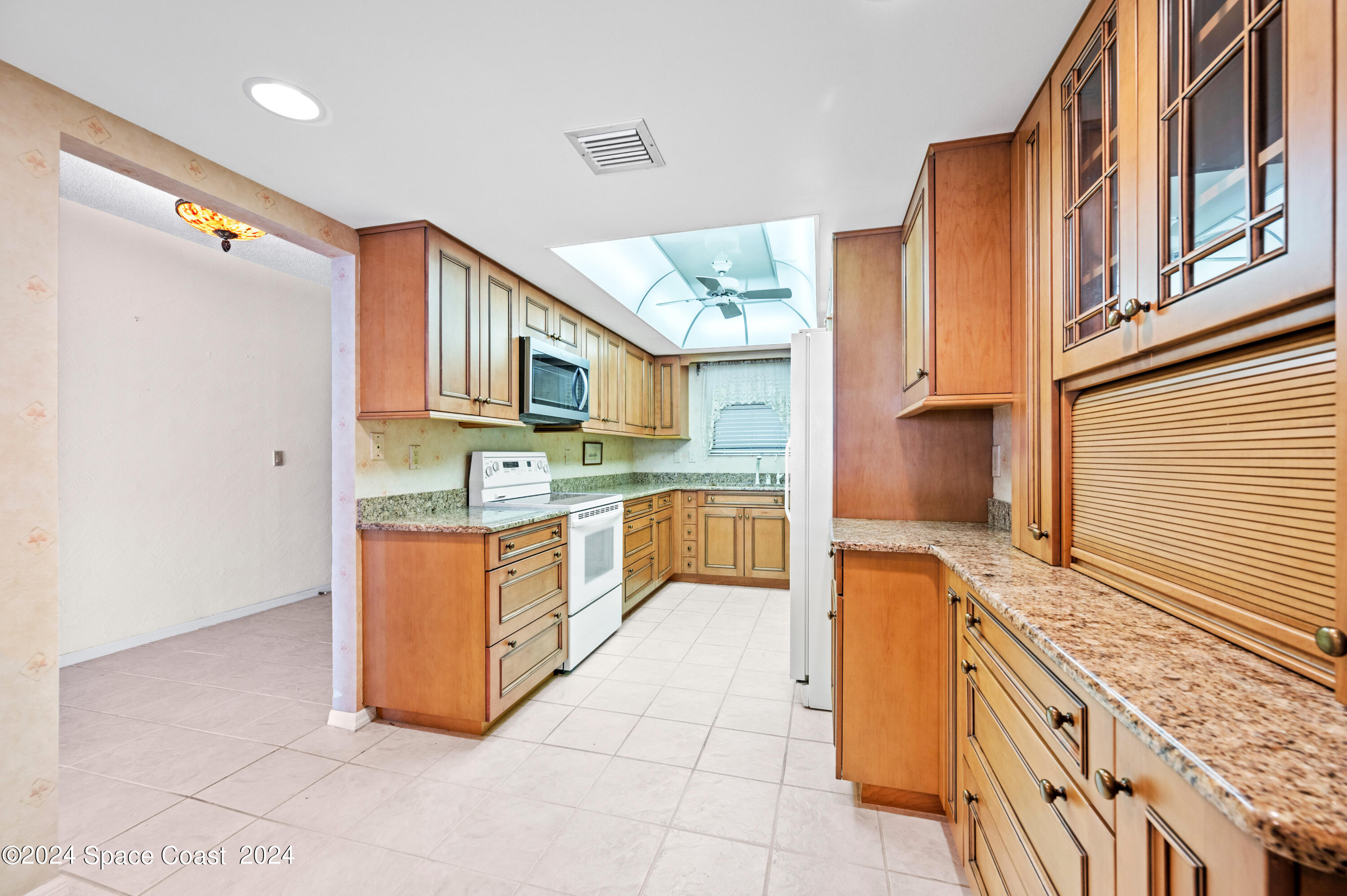 750 N Atlantic Avenue 608 Property Photo 7
