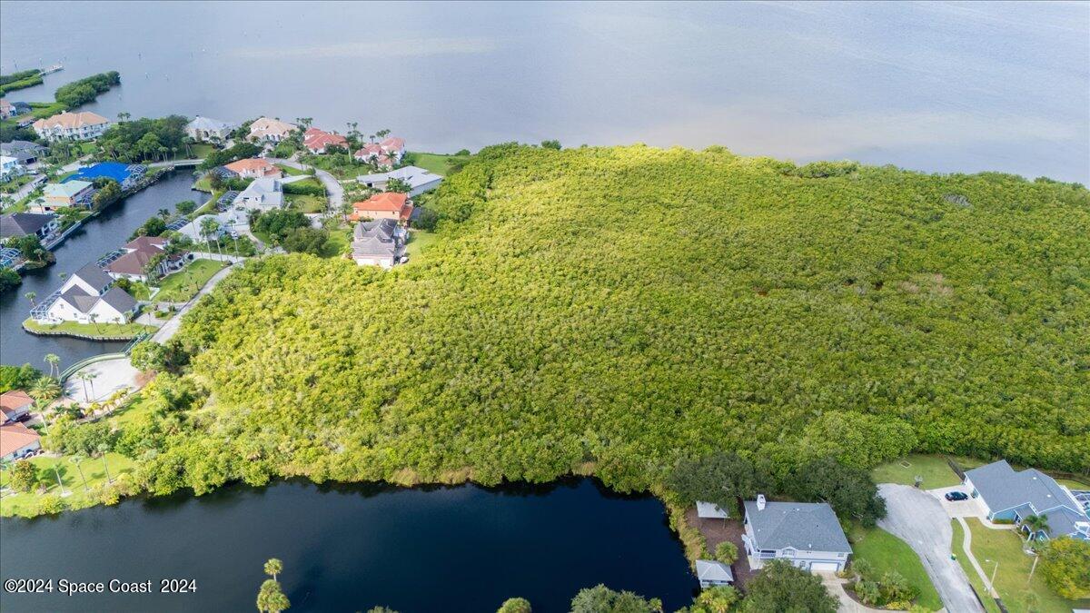 000 River Moorings Property Photo 10