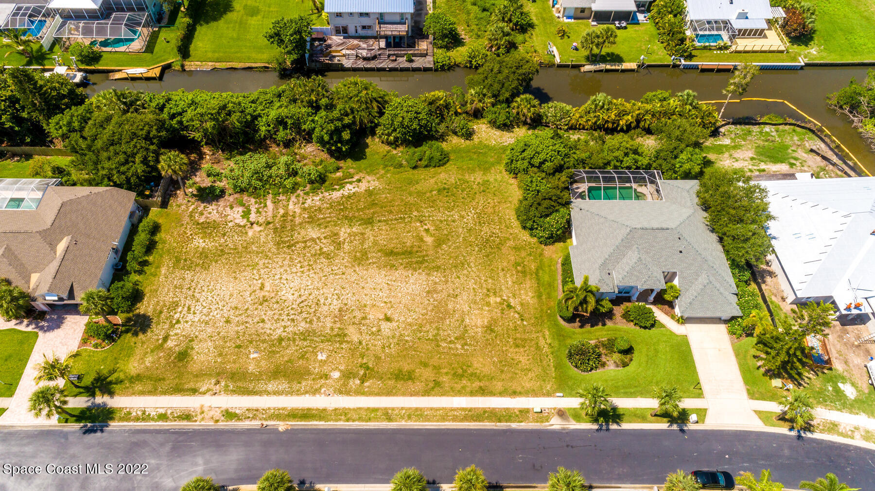 315 Island Drive Property Photo 3