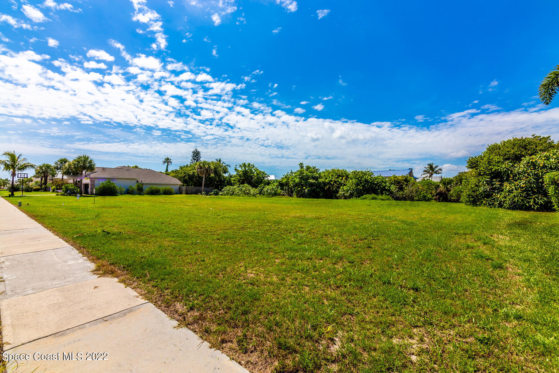 315 Island Drive Property Photo 11