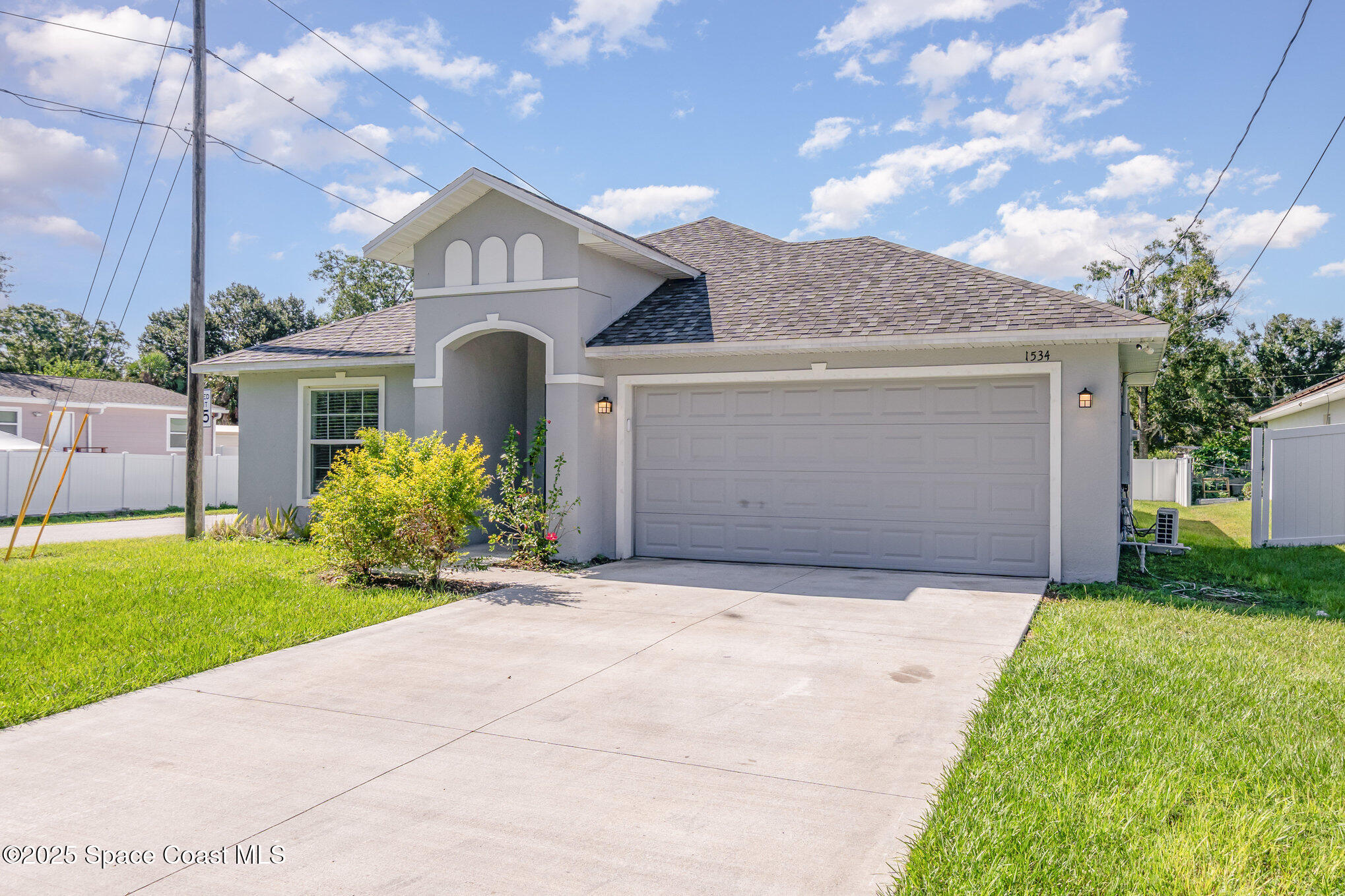 1534 Pine Street Property Photo 6