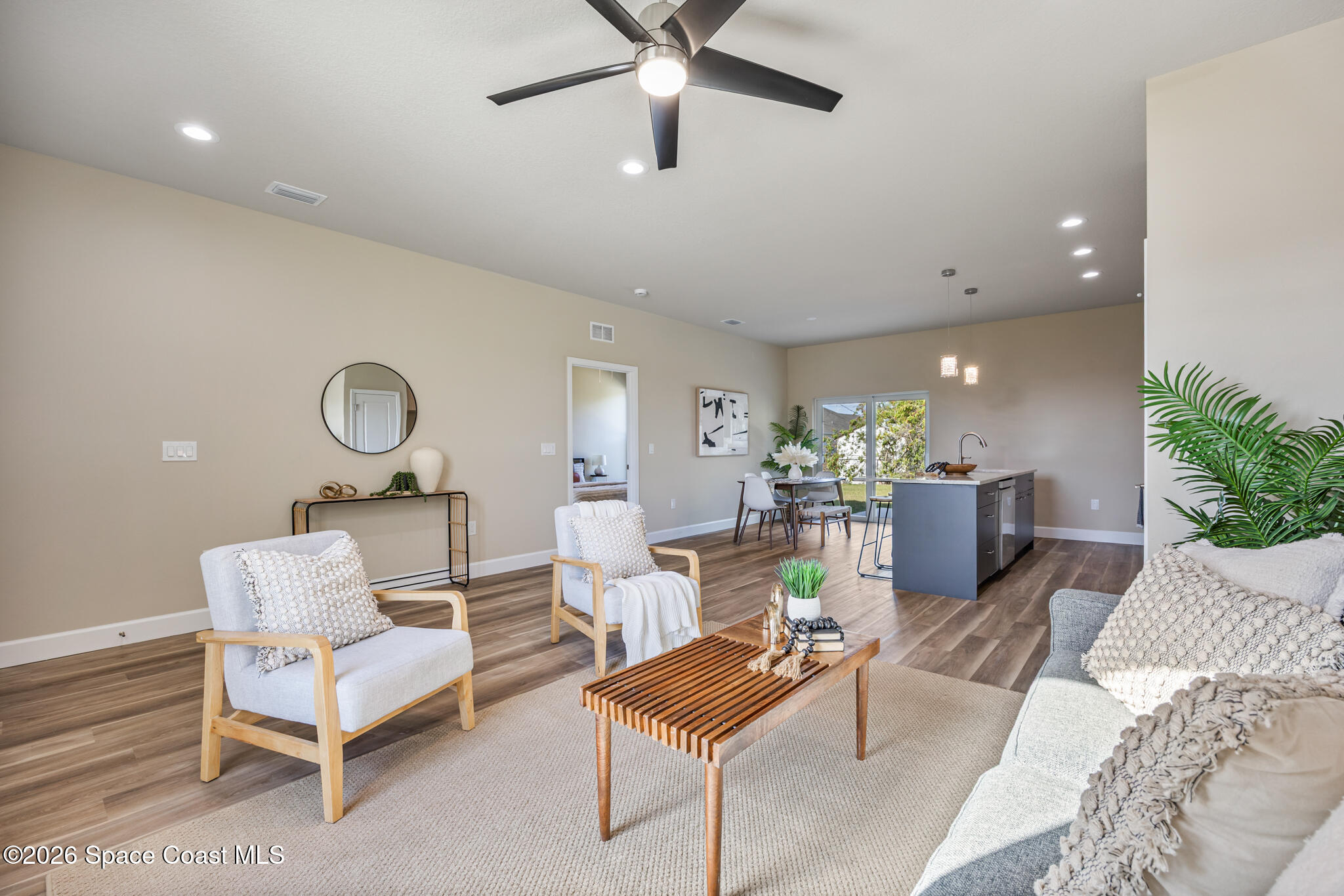 509 Andrew Street Se Property Photo 6
