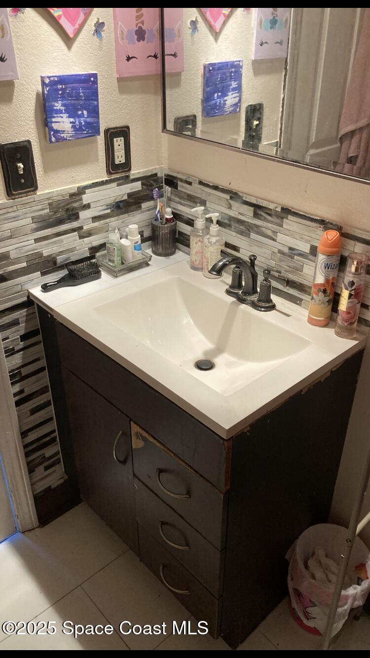 303 Cocoa Court Property Photo 11