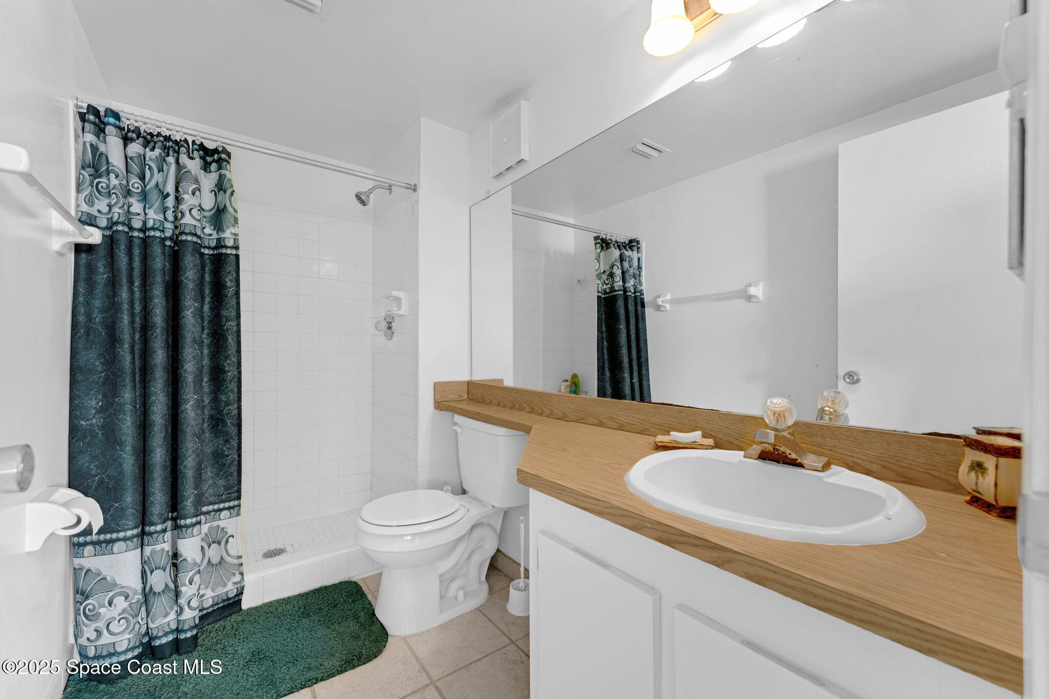 2469 S Washington Avenue C208 Property Photo 12