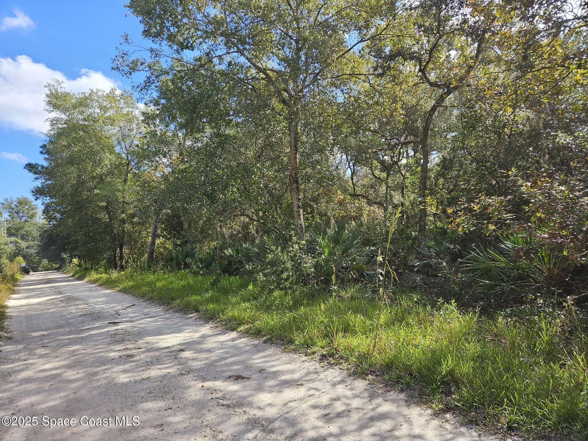 4600 N Beacon Light Road N Property Photo 6